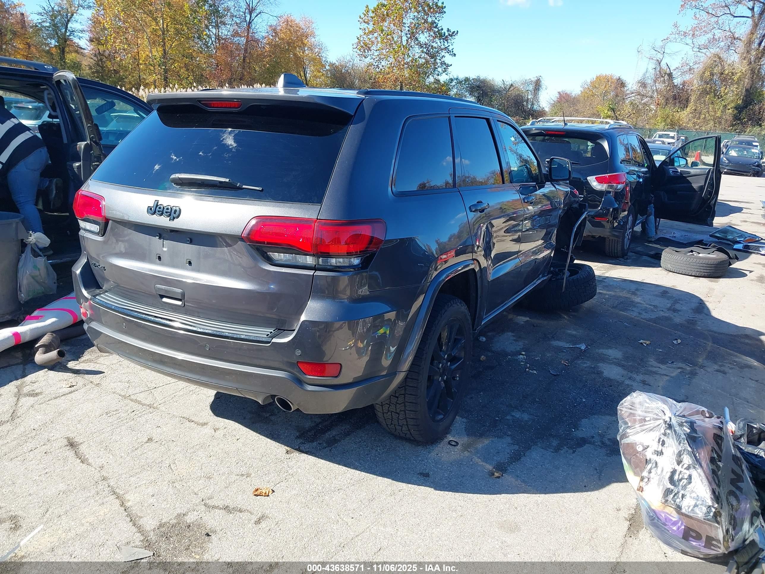 JEEP GRAND image 4