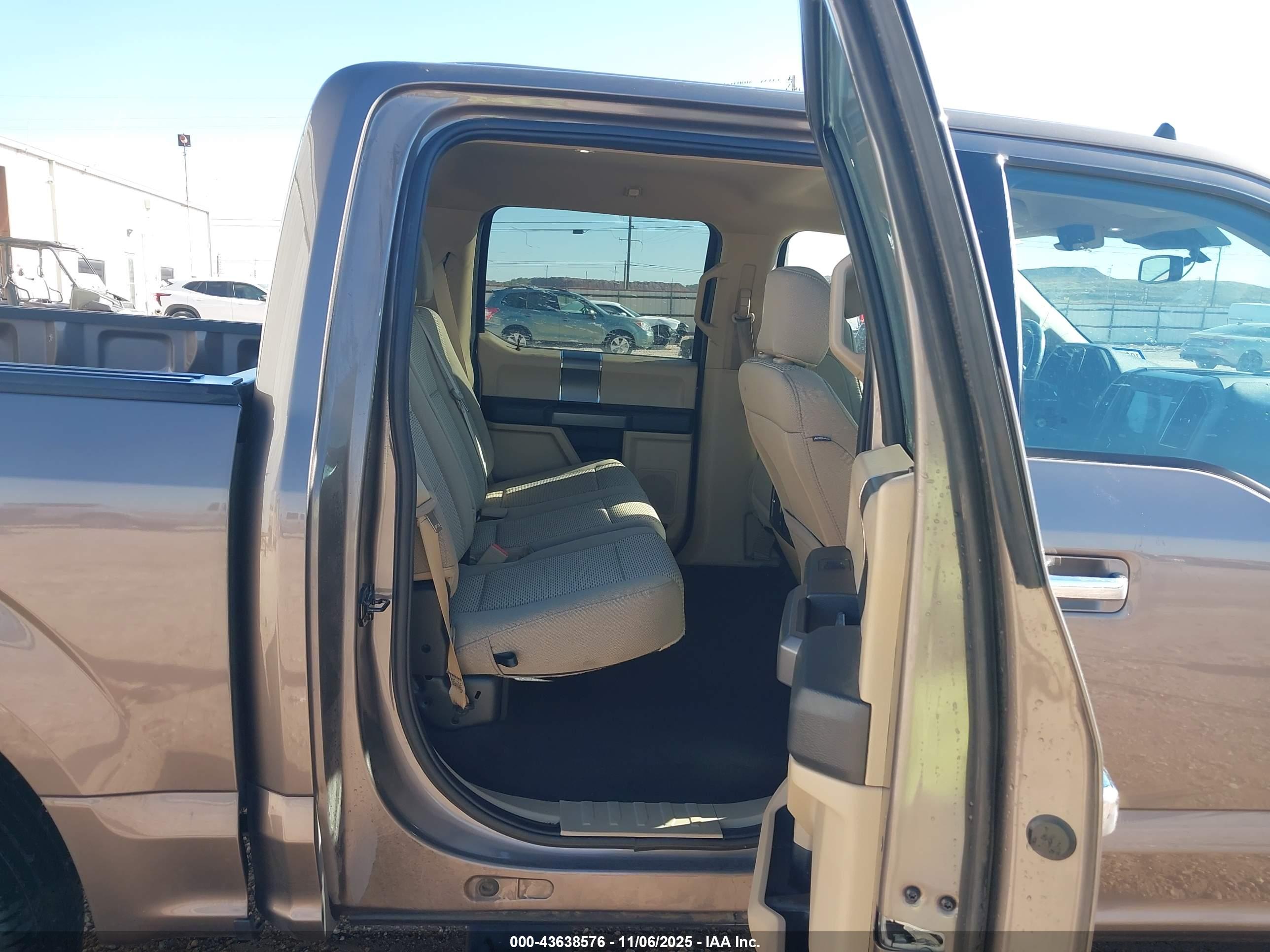 FORD F-150 image 8