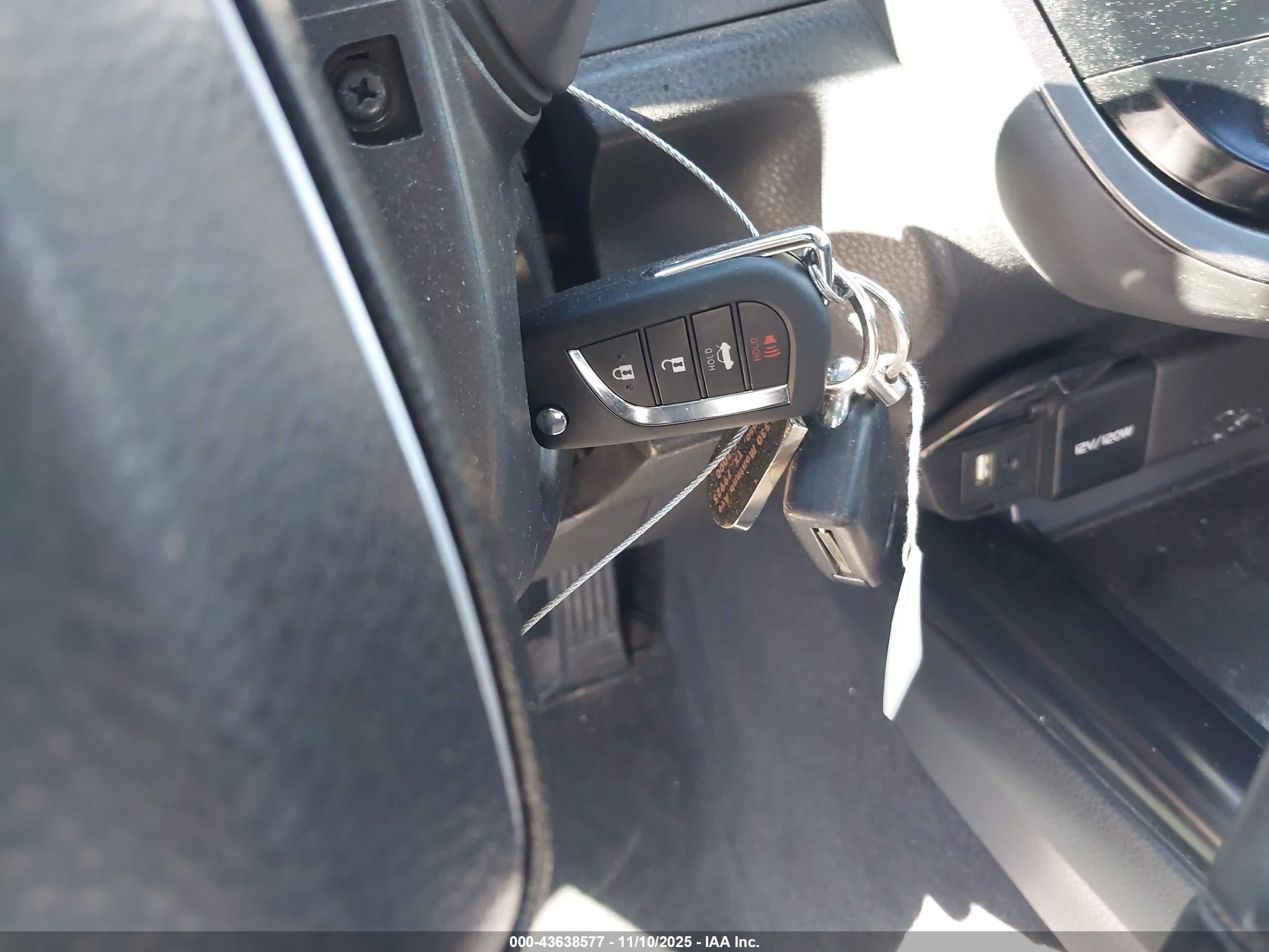 TOYOTA CAMRY image 11