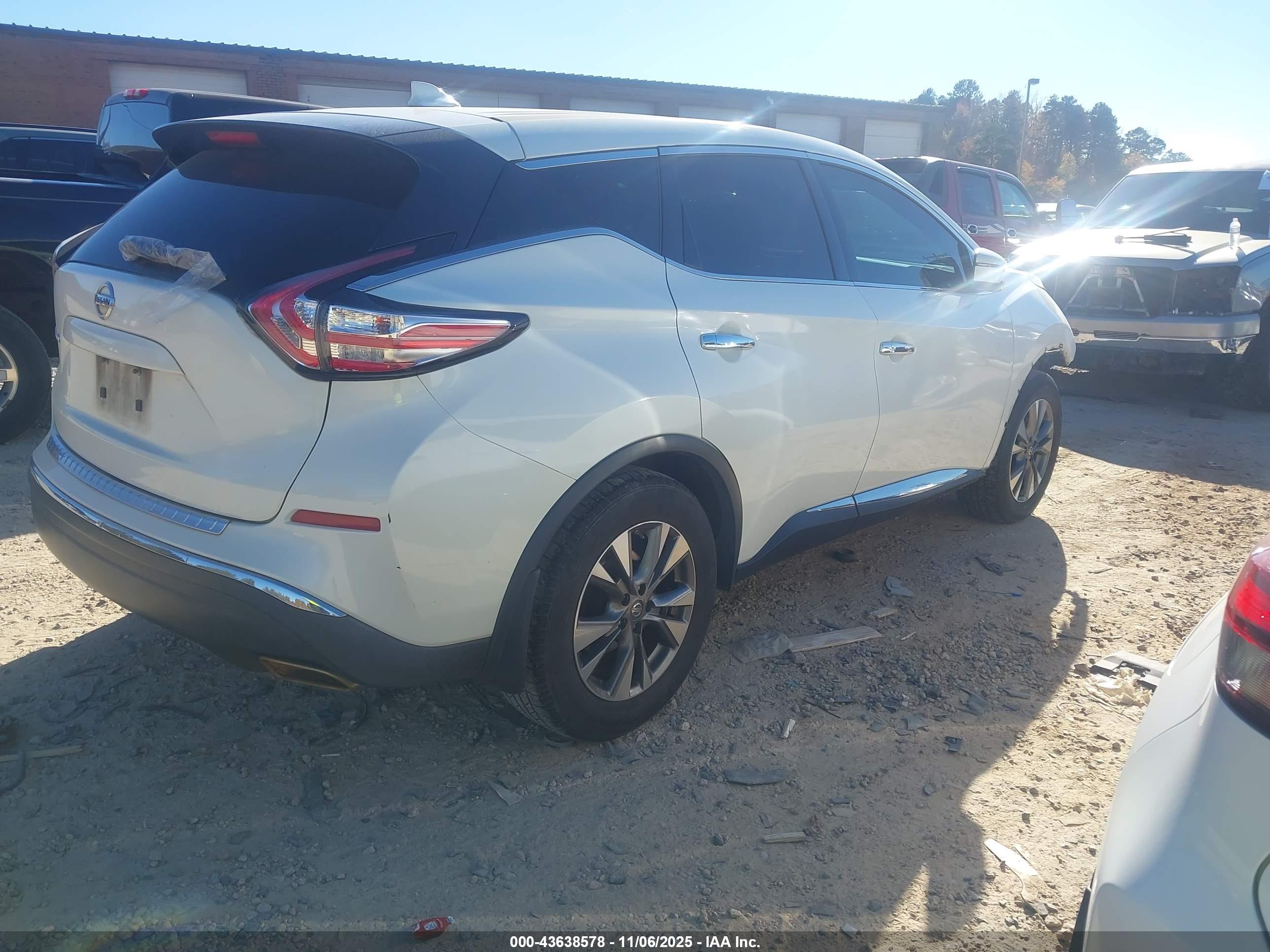 NISSAN MURANO image 4