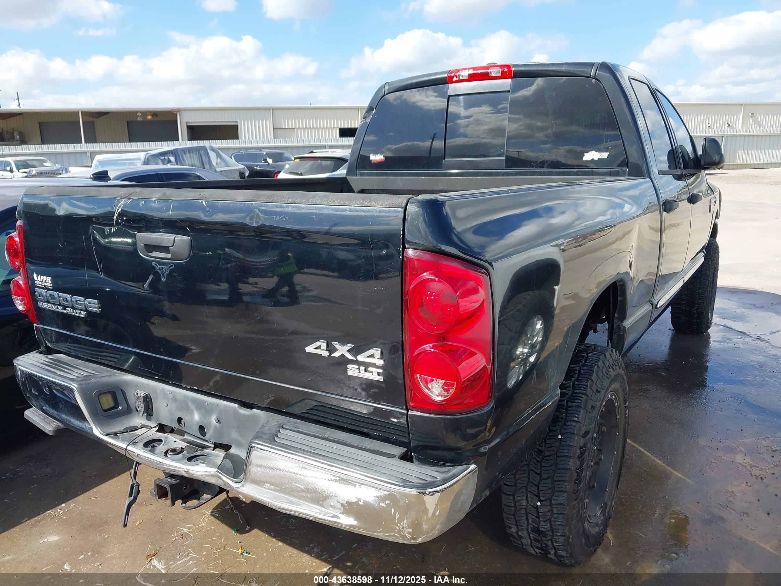 DODGE RAM image 4
