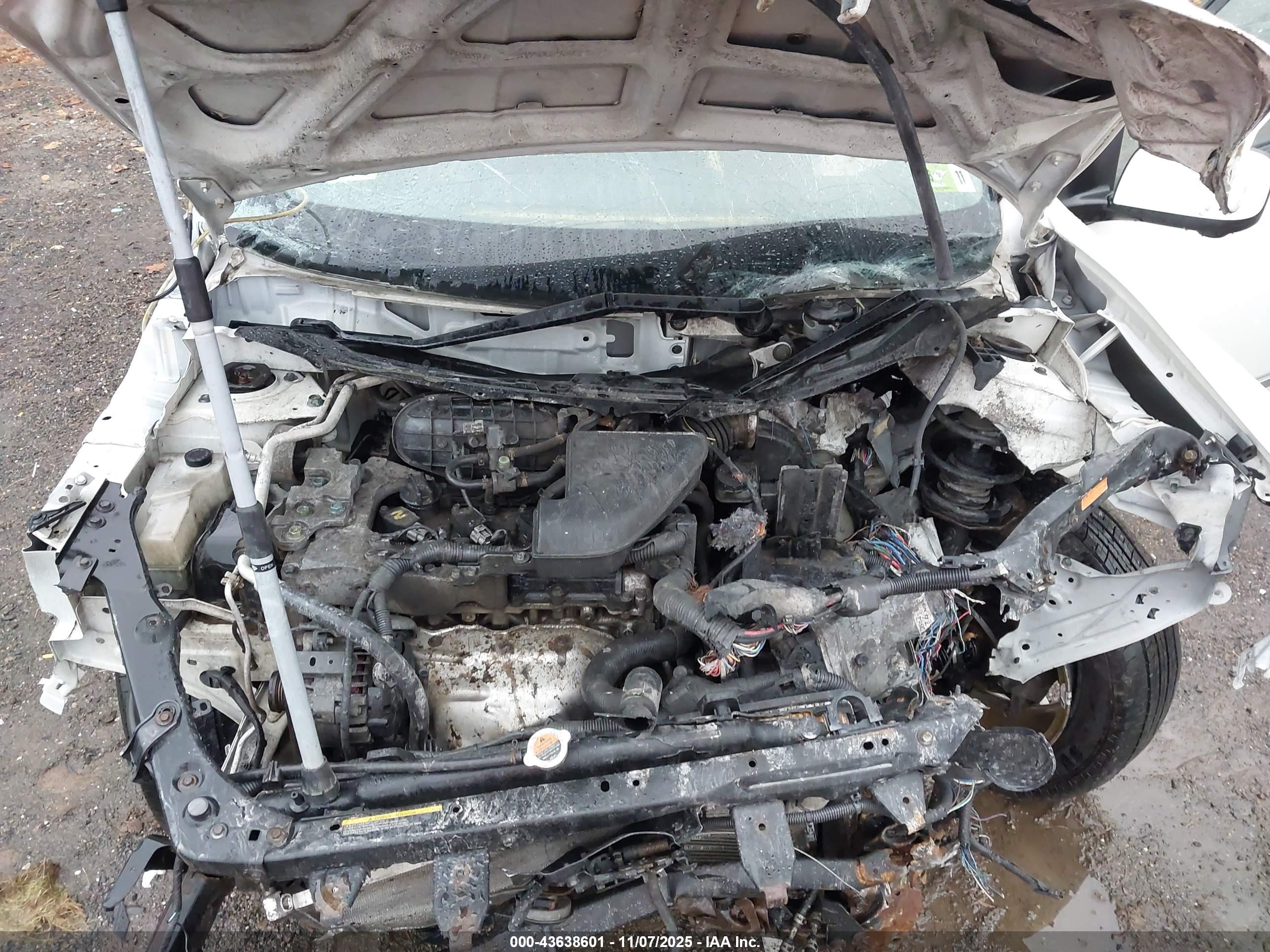 NISSAN ROGUE image 10