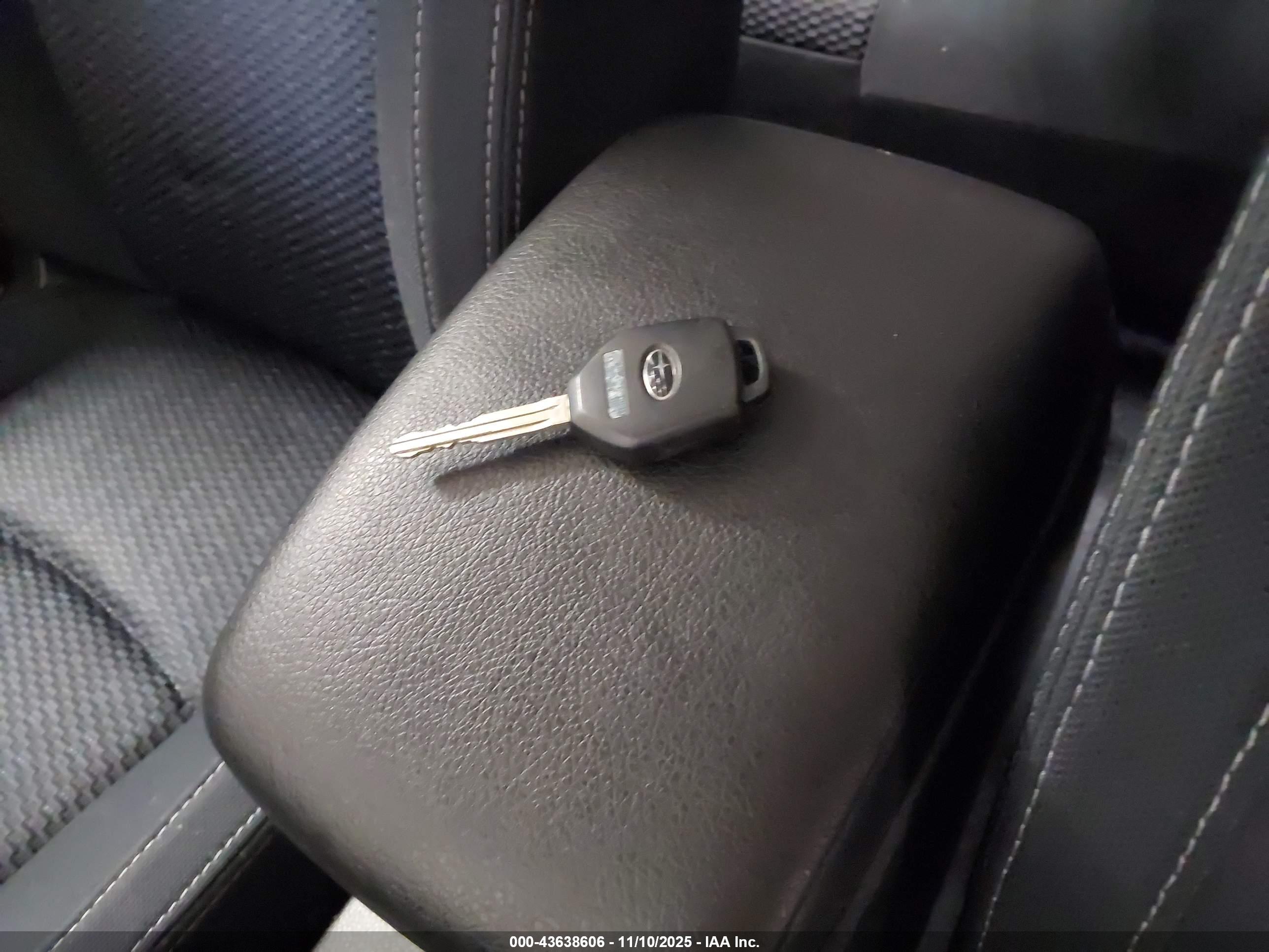 SUBARU FORESTER image 11