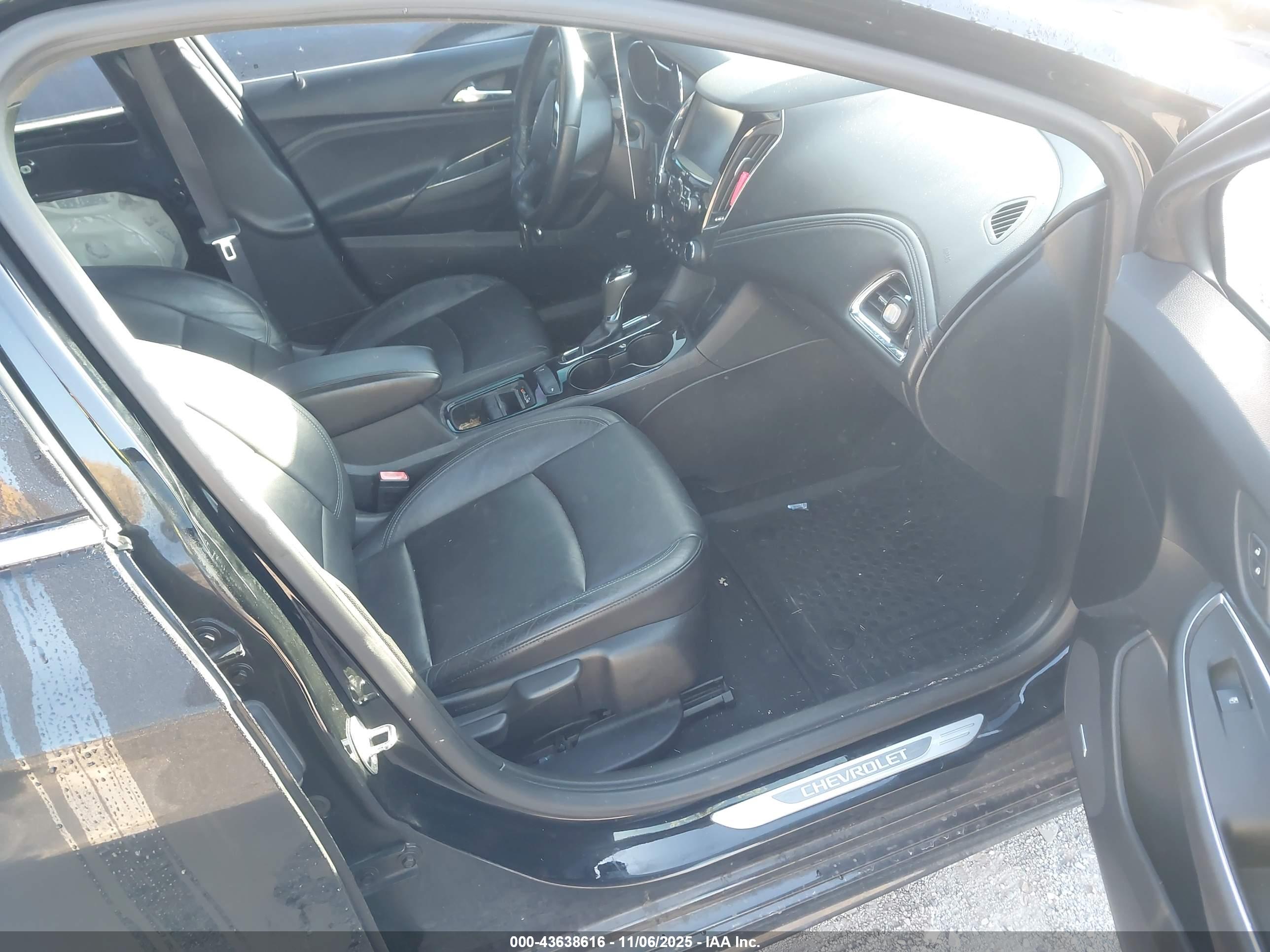 CHEVROLET CRUZE image 5
