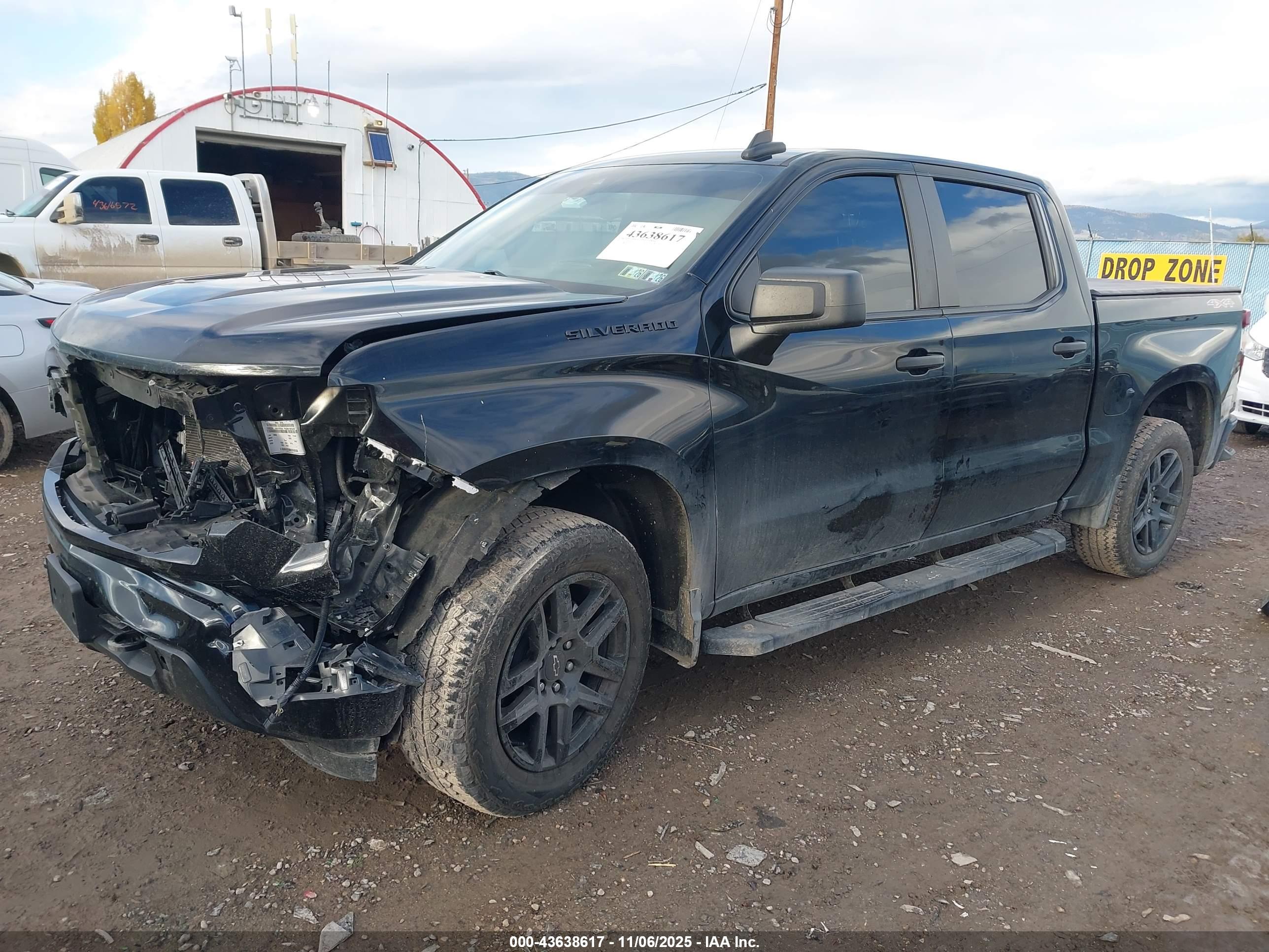 CHEVROLET SILVERADO image 2