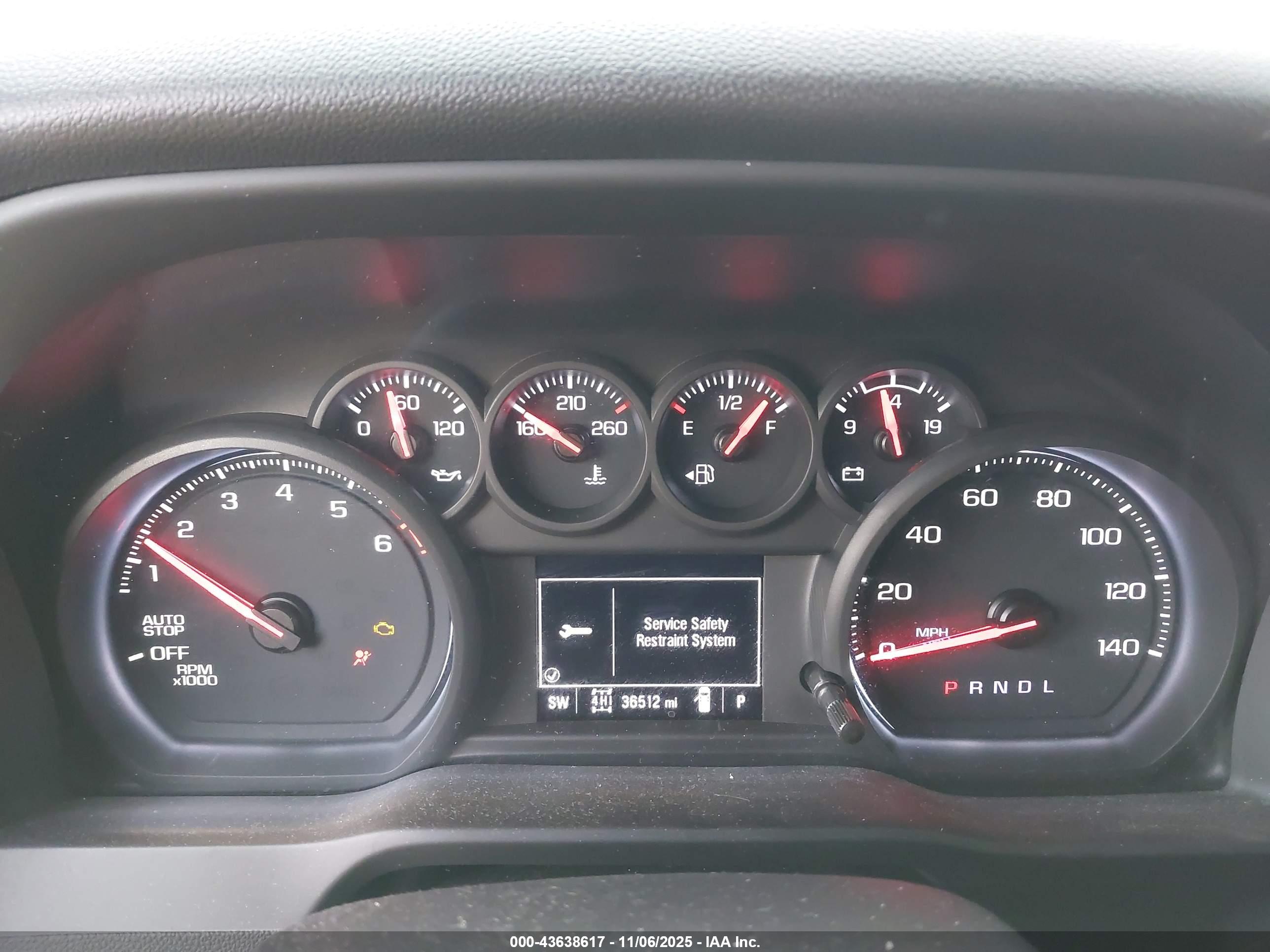 CHEVROLET SILVERADO image 7