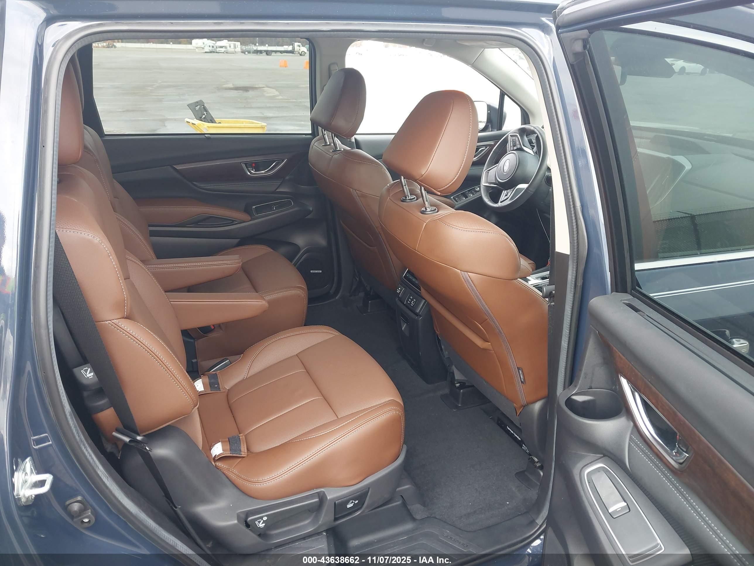 SUBARU ASCENT image 8