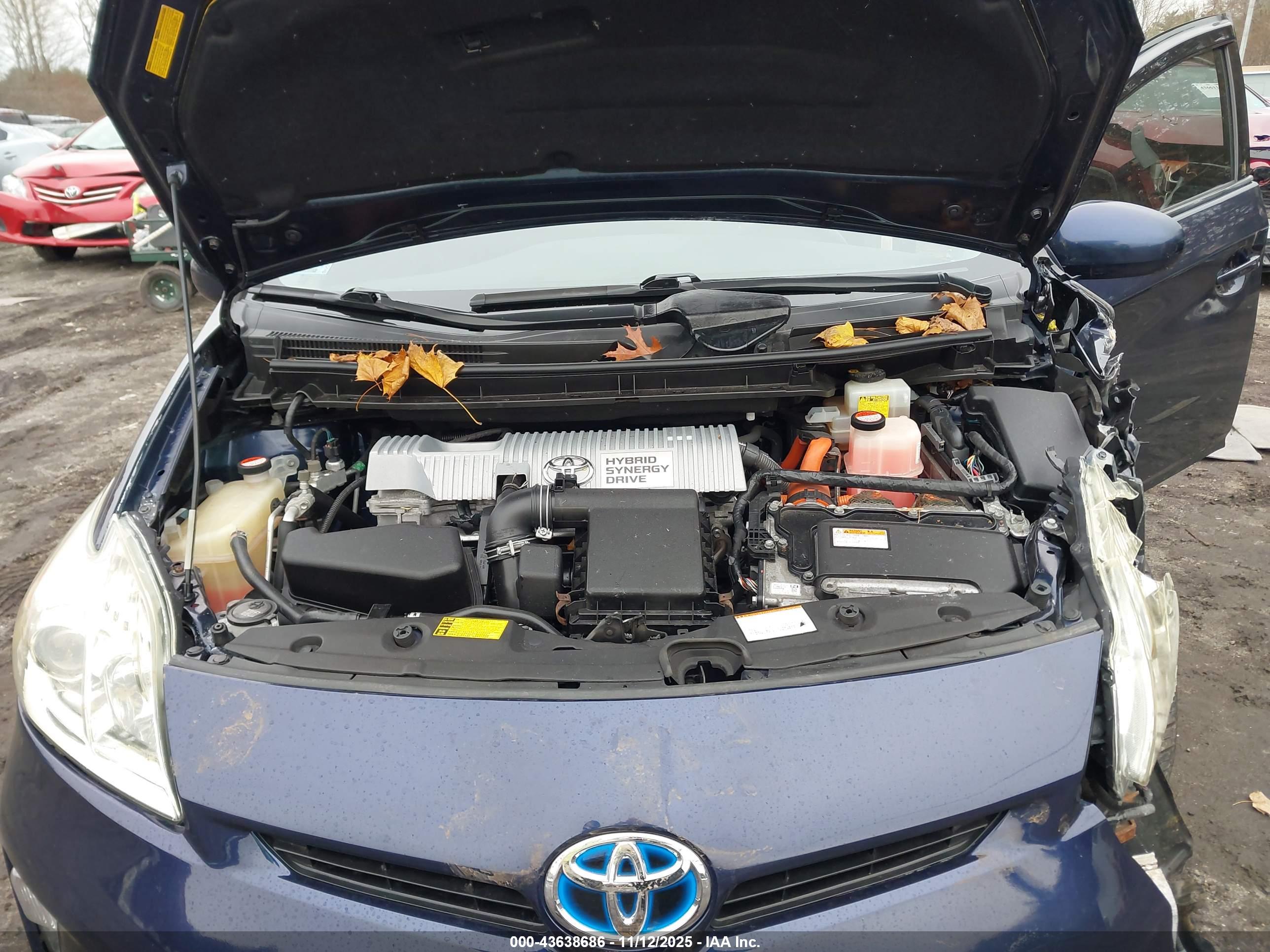 TOYOTA PRIUS image 10