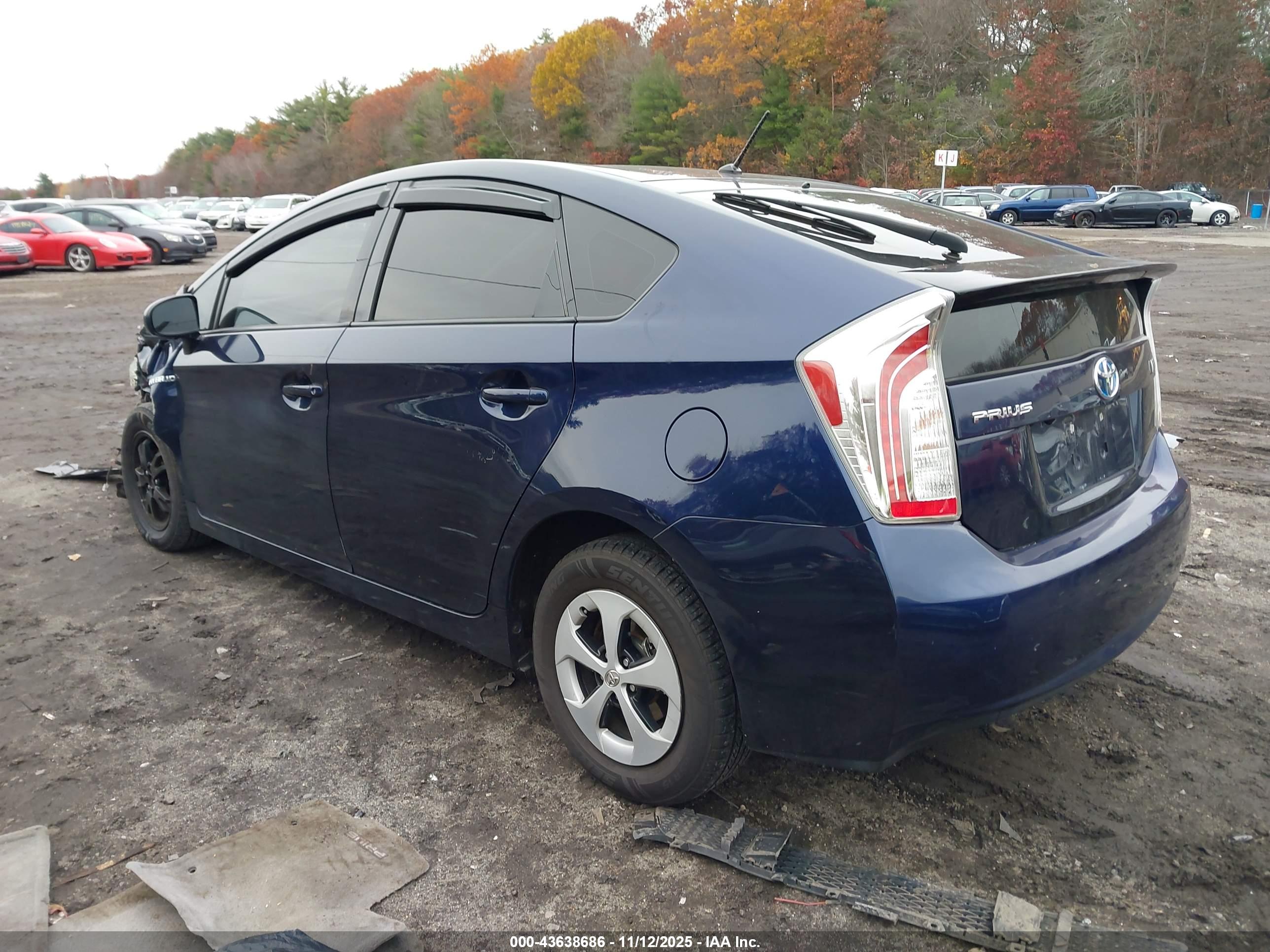 TOYOTA PRIUS image 3