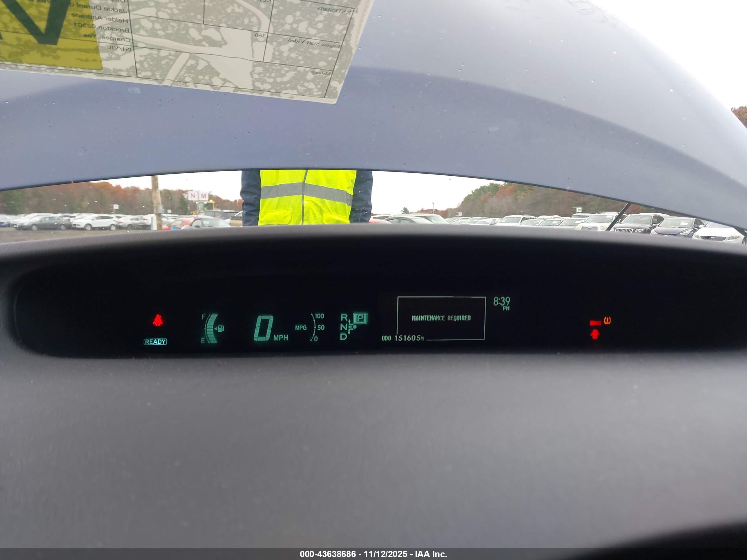 TOYOTA PRIUS image 7