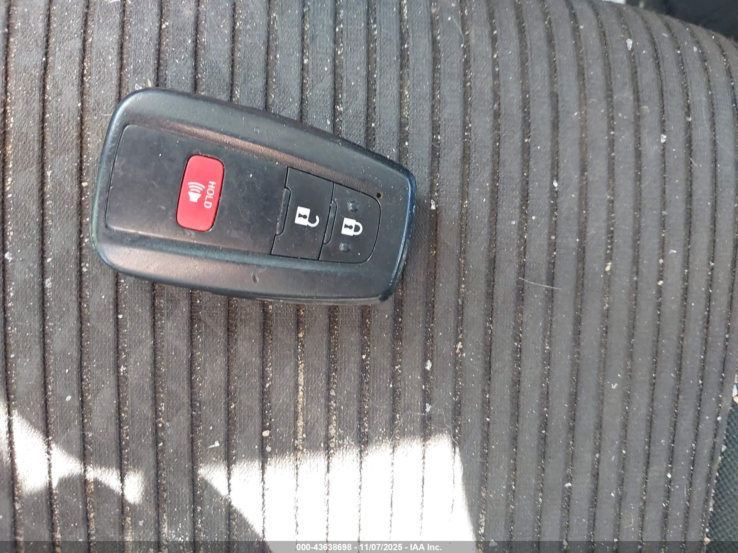 TOYOTA 4RUNNER image 11