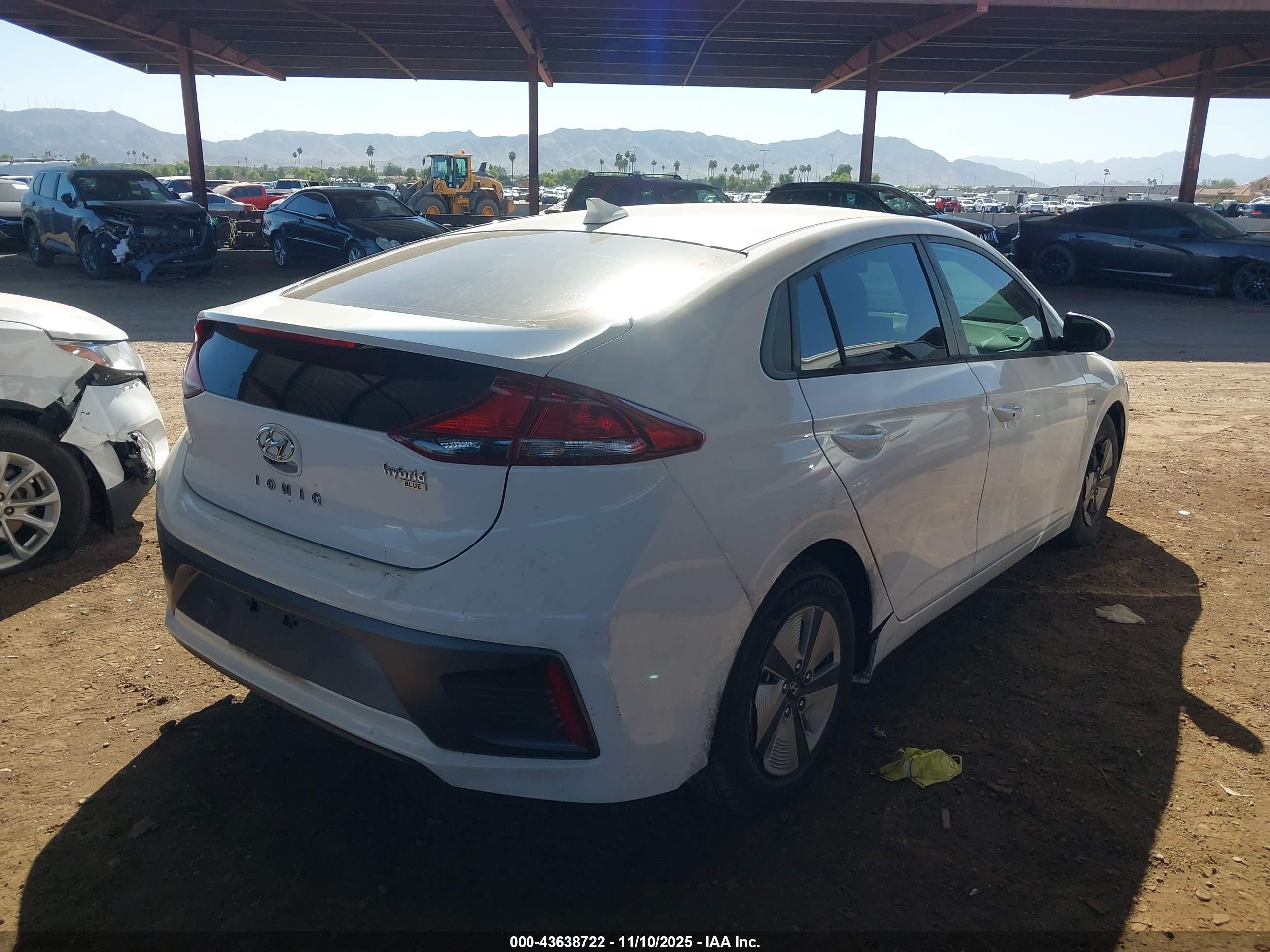HYUNDAI IONIQ image 4