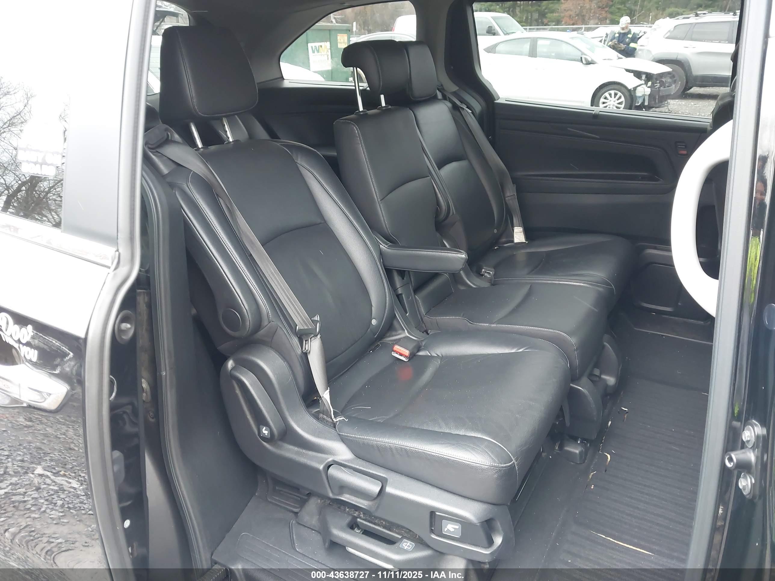 HONDA ODYSSEY image 8