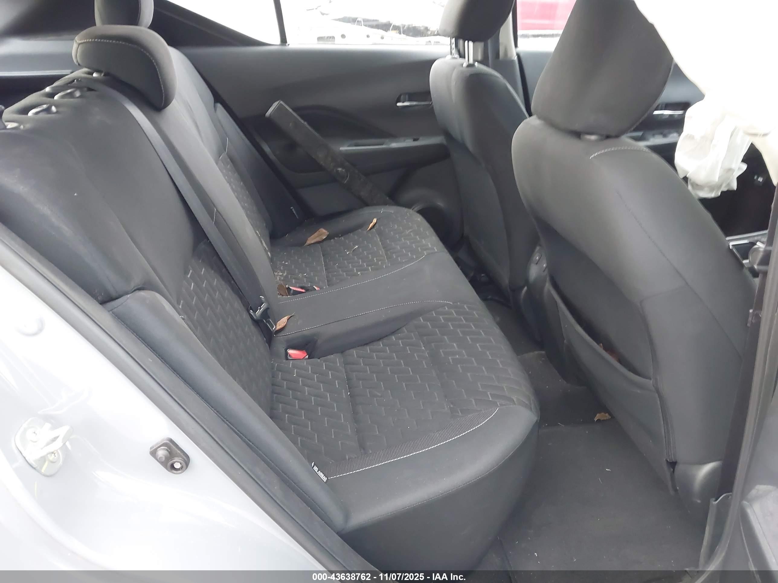 NISSAN KICKS image 8
