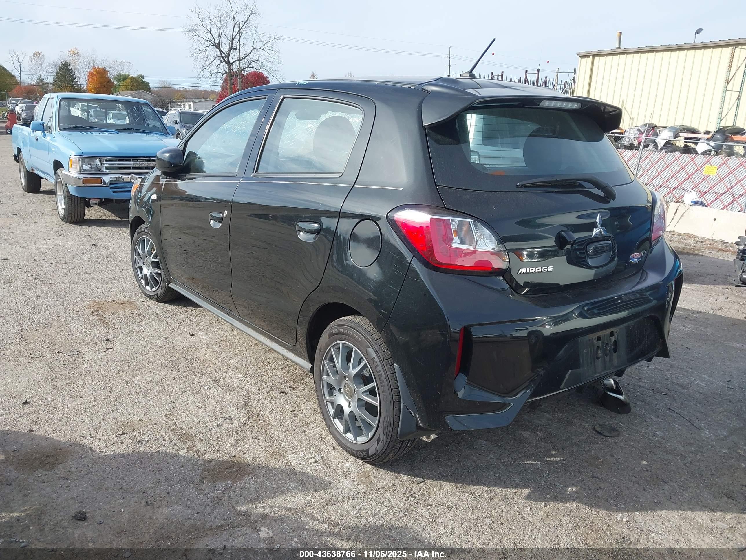 MITSUBISHI MIRAGE image 3