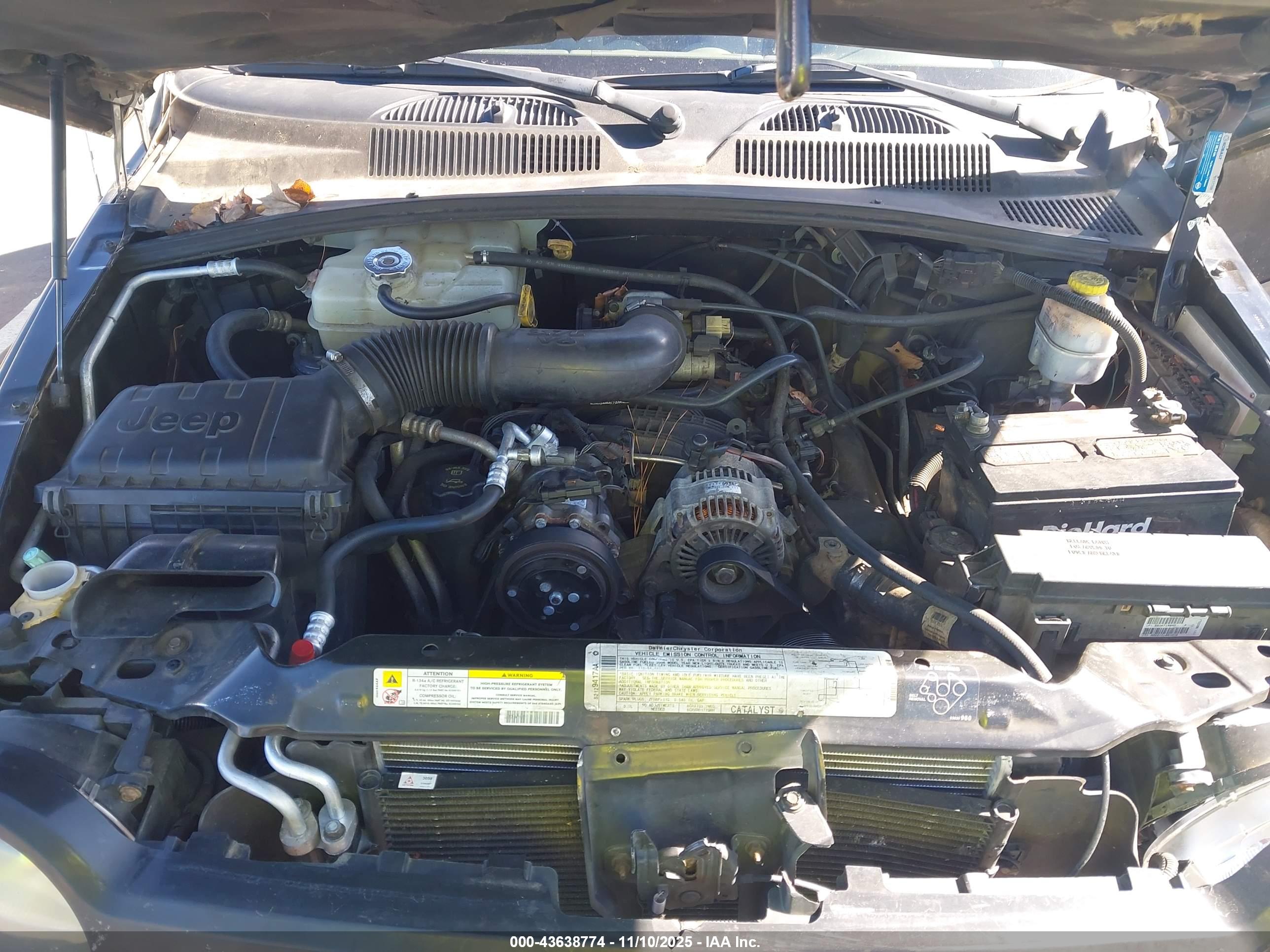 JEEP LIBERTY image 10