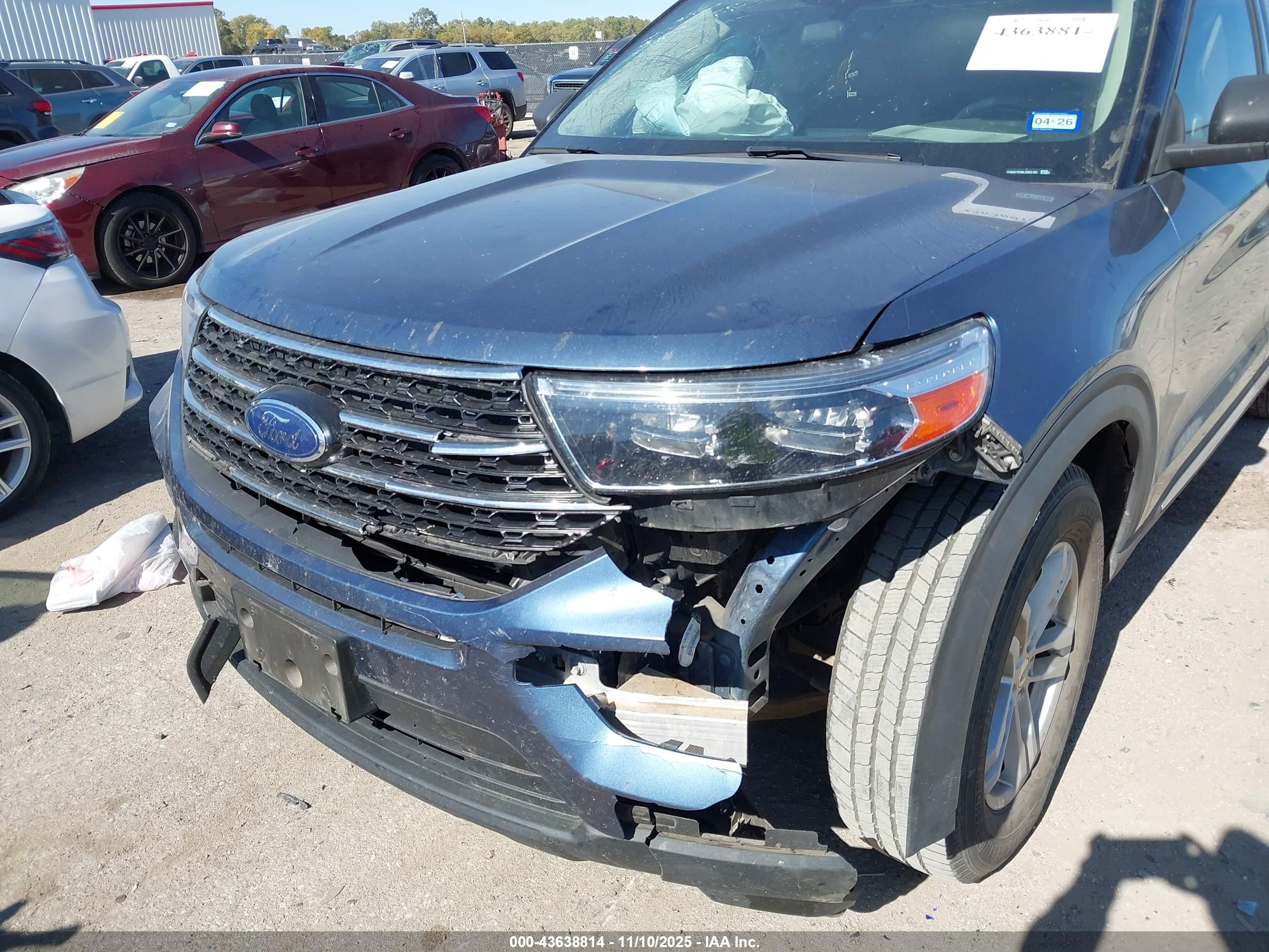 FORD EXPLORER image 6