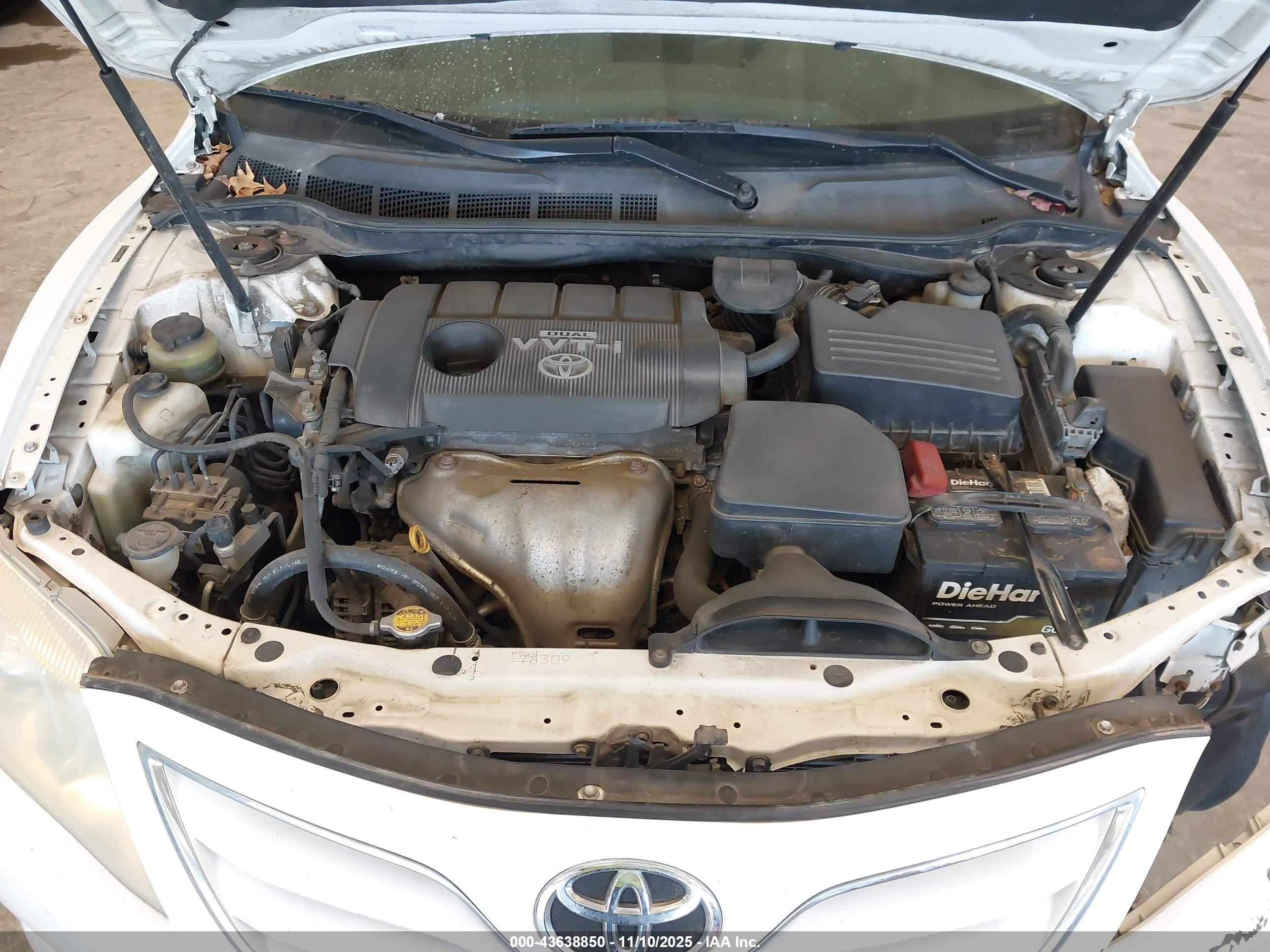 TOYOTA CAMRY image 10
