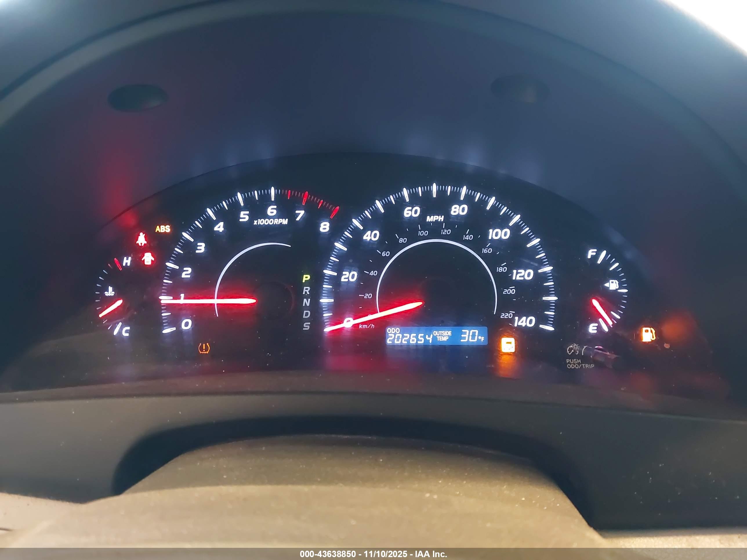 TOYOTA CAMRY image 7