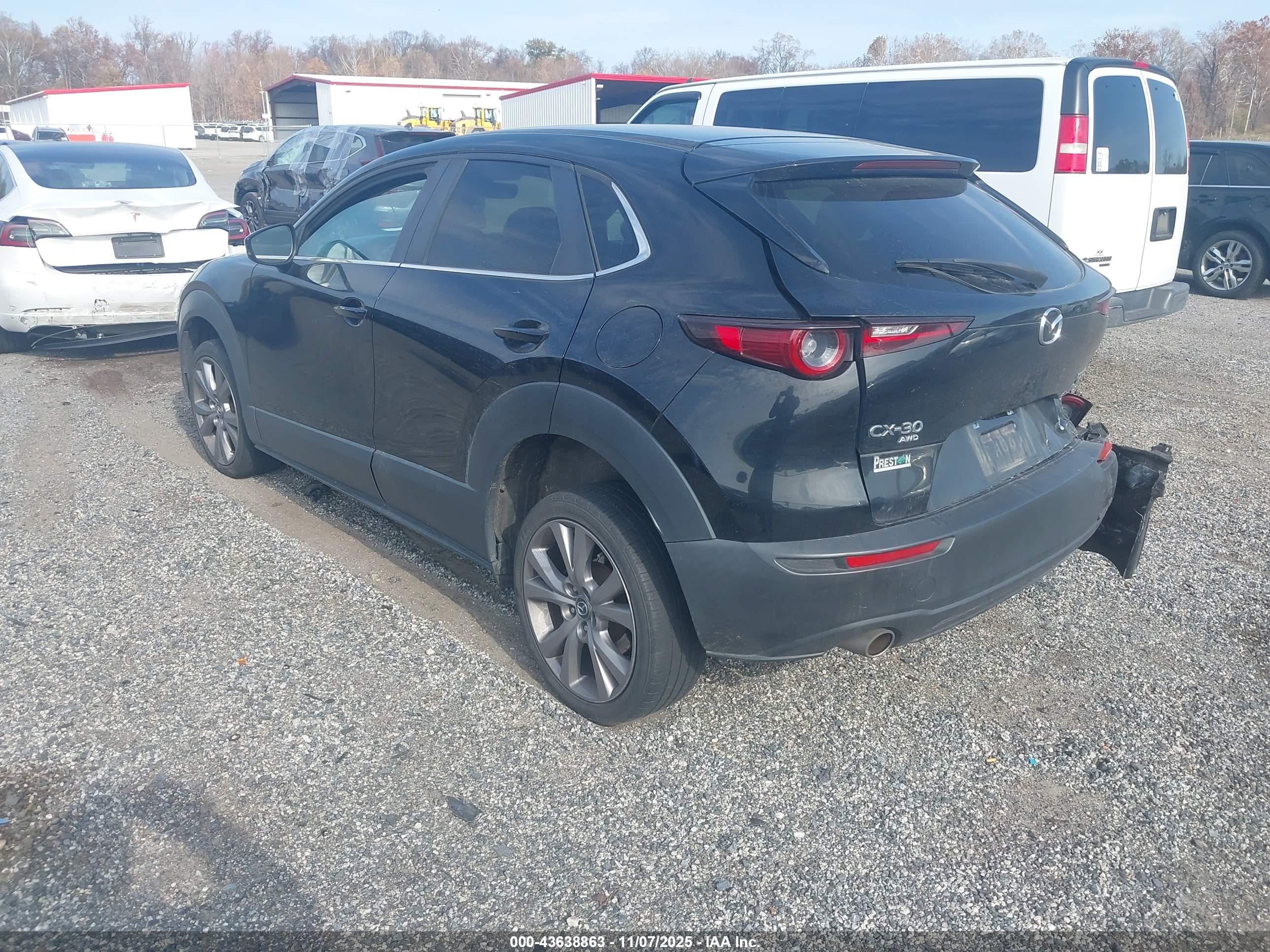 MAZDA CX-30 image 3