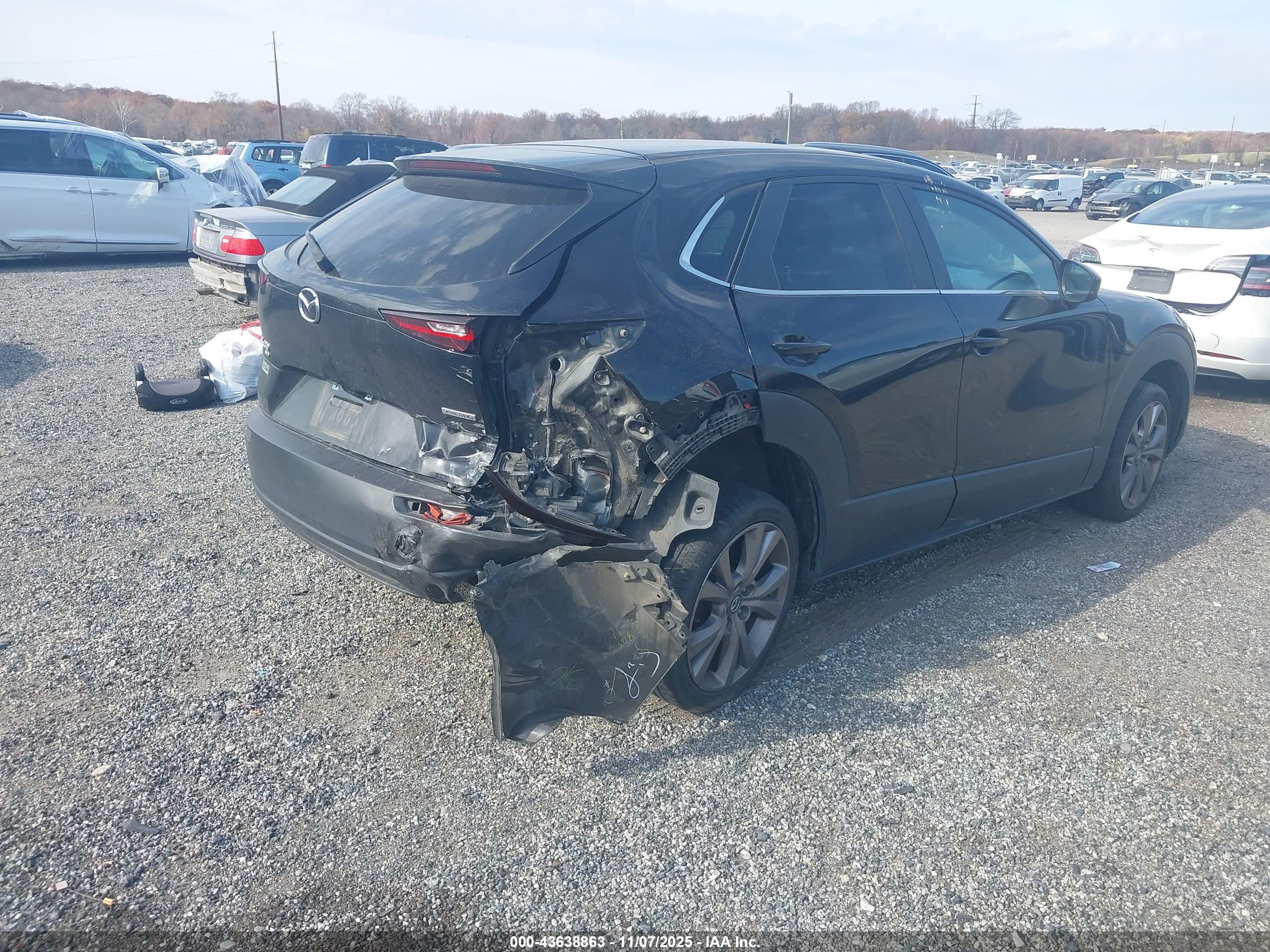 MAZDA CX-30 image 4