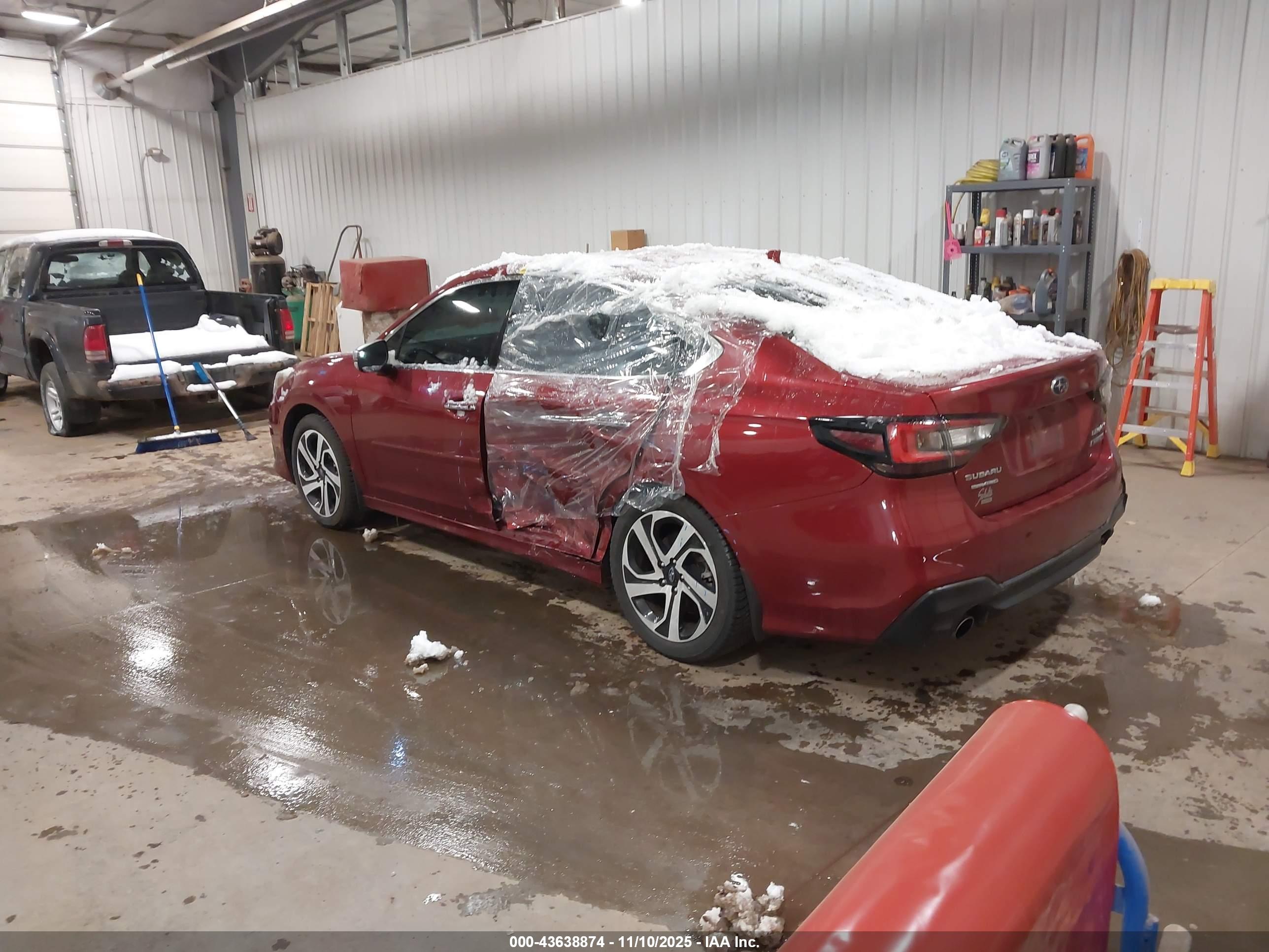 SUBARU LEGACY image 3