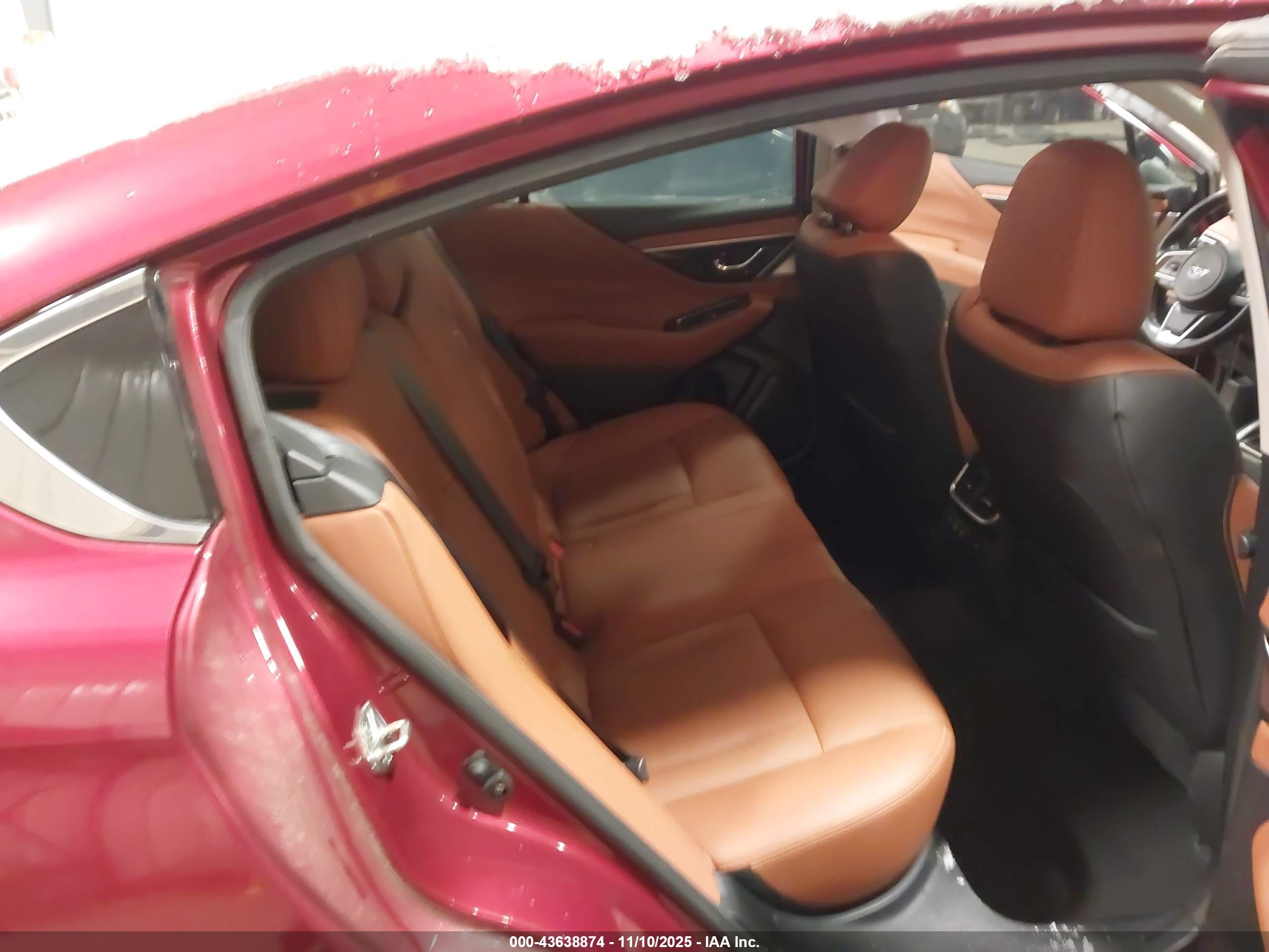 SUBARU LEGACY image 8
