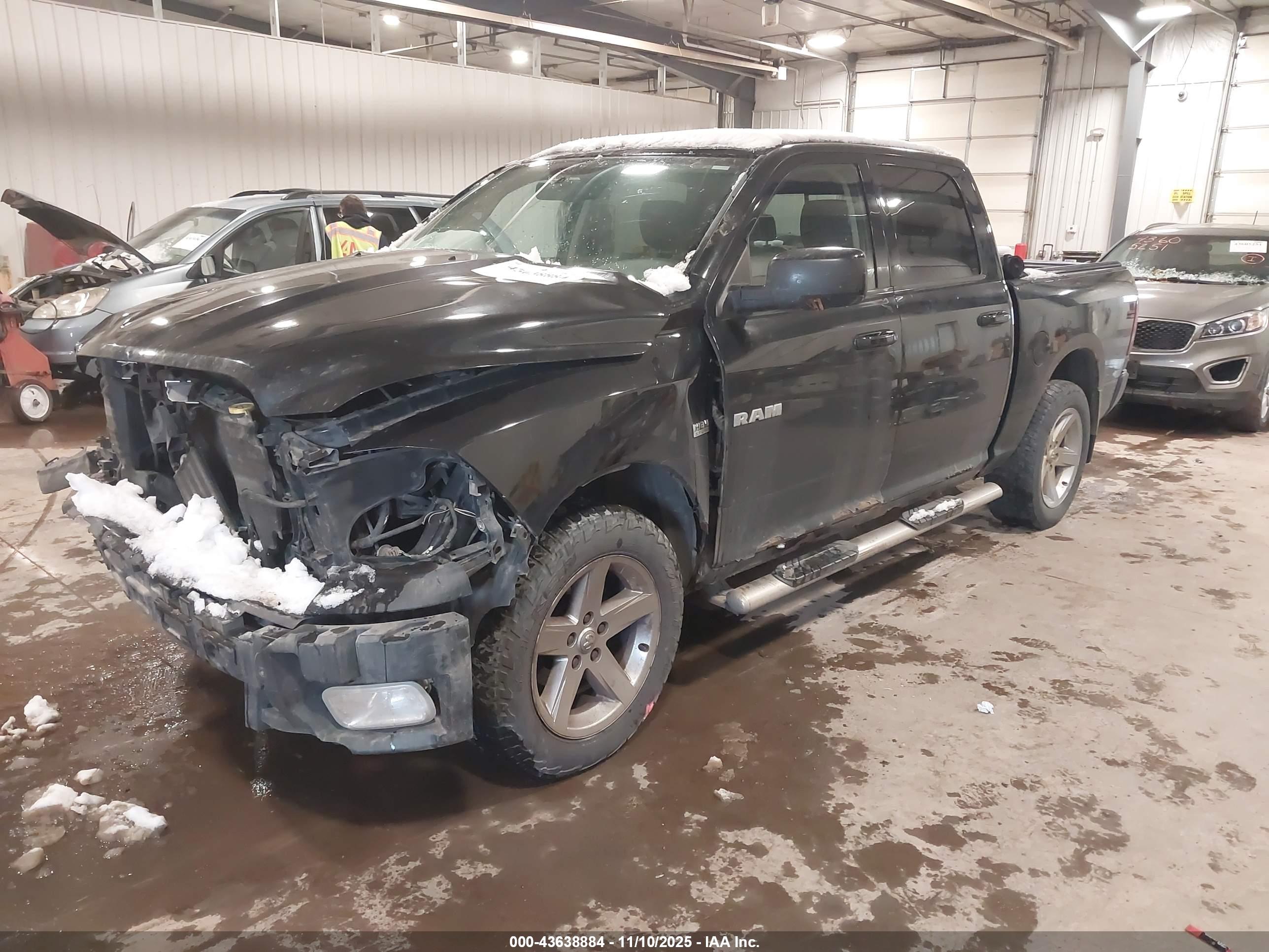 DODGE RAM image 2