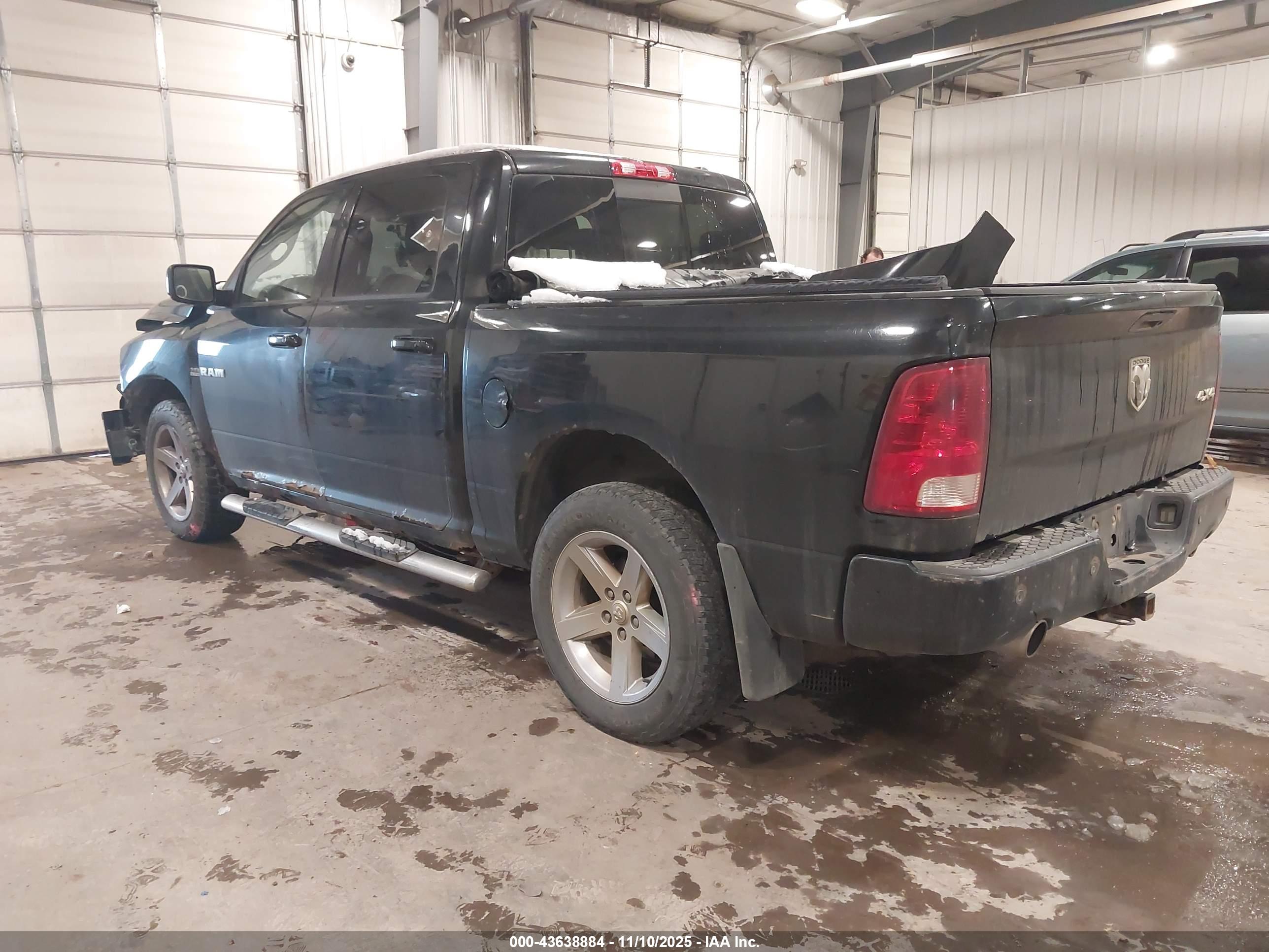 DODGE RAM image 3