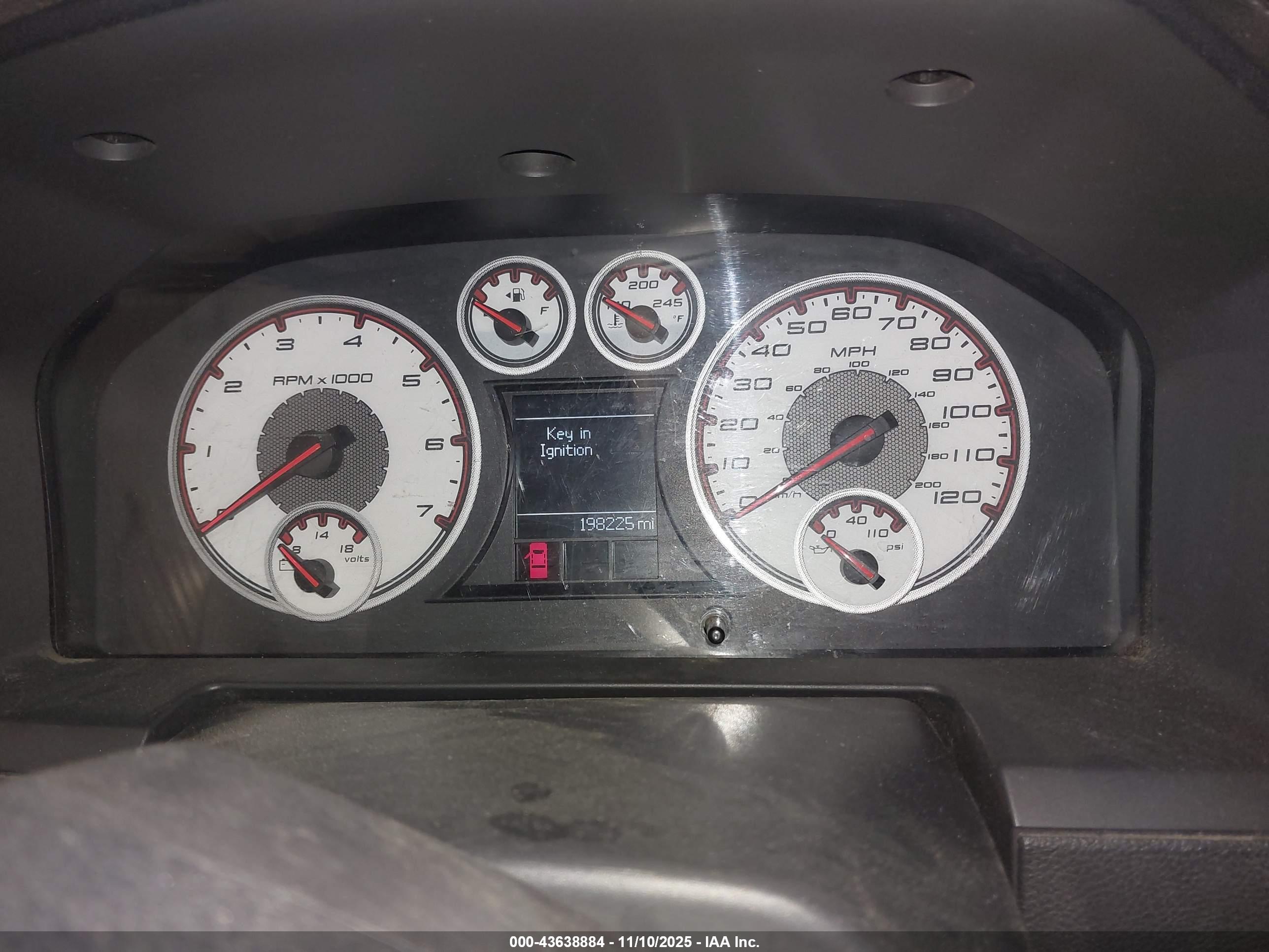 DODGE RAM image 7