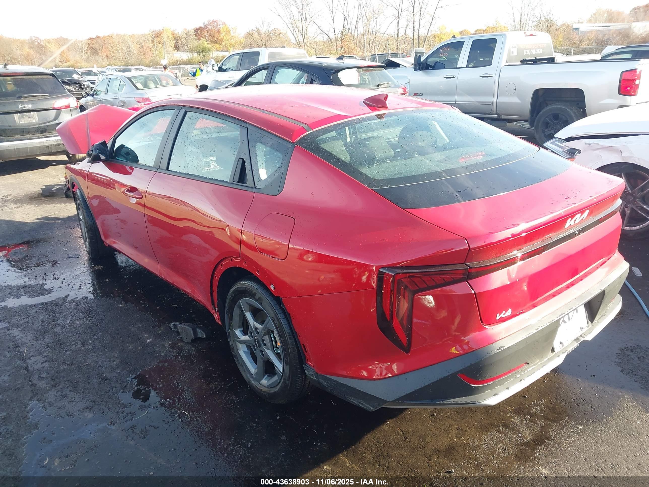 KIA K4 image 3