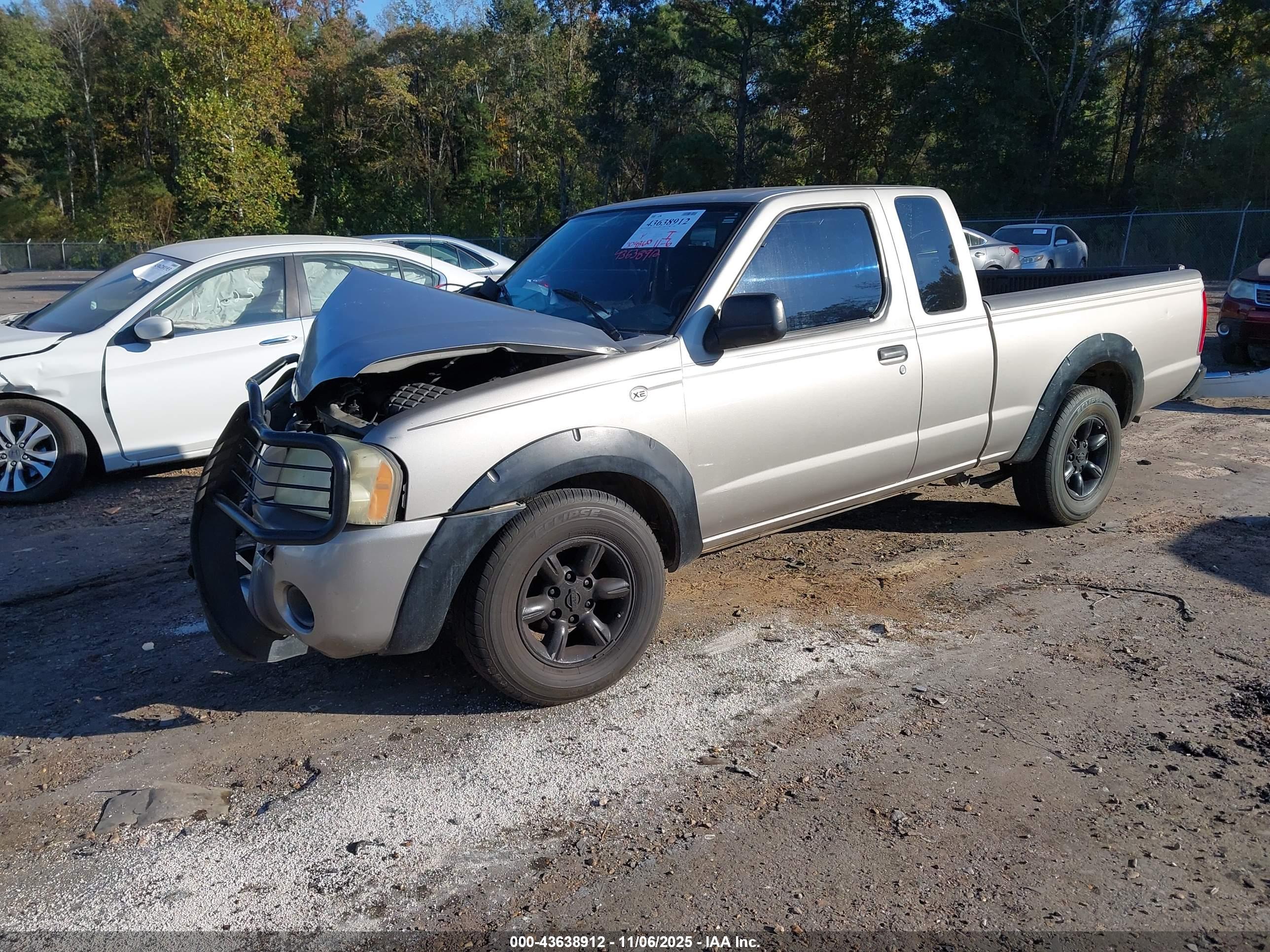 NISSAN FRONTIER image 2
