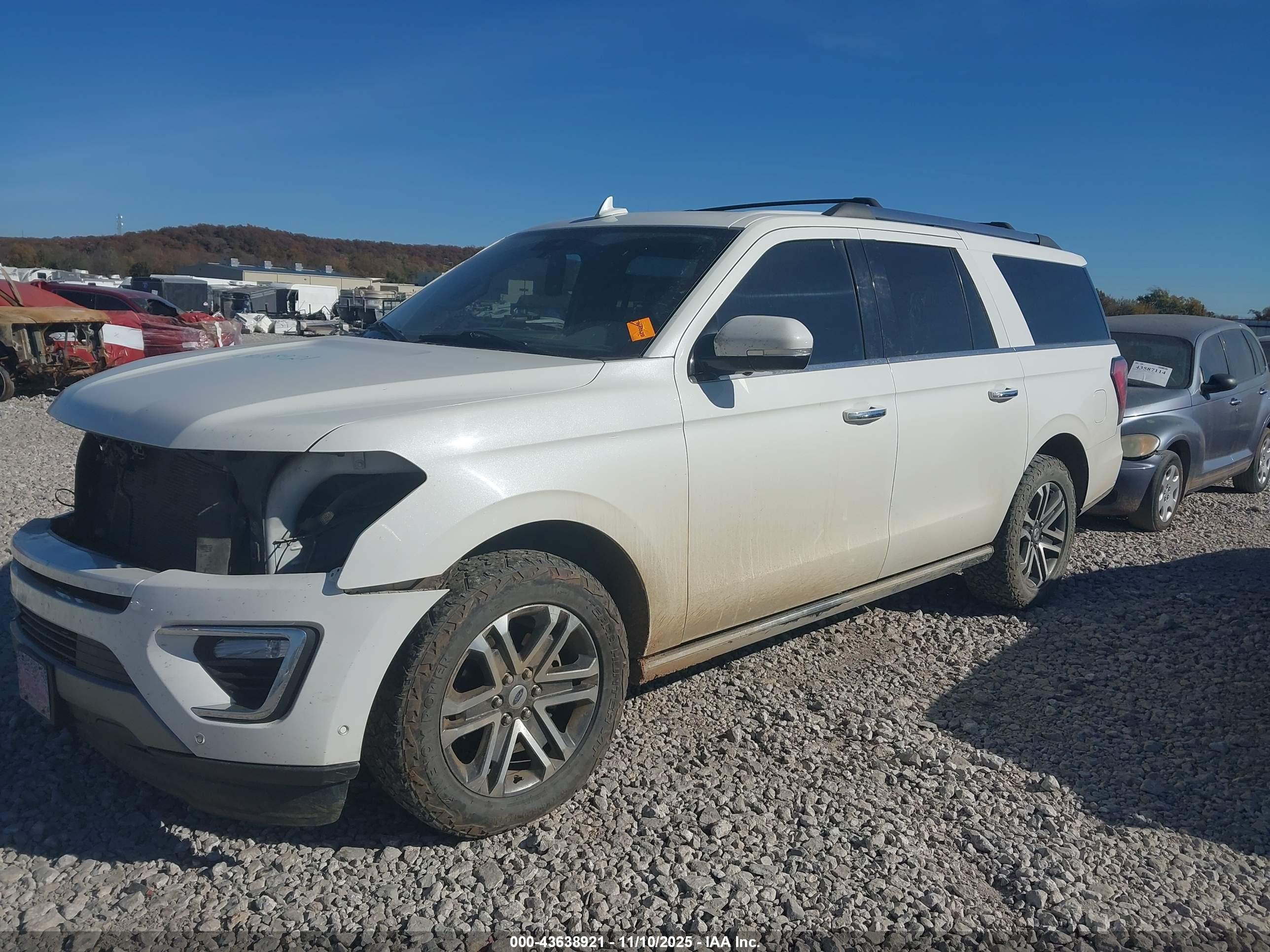 FORD EXPEDITION image 2