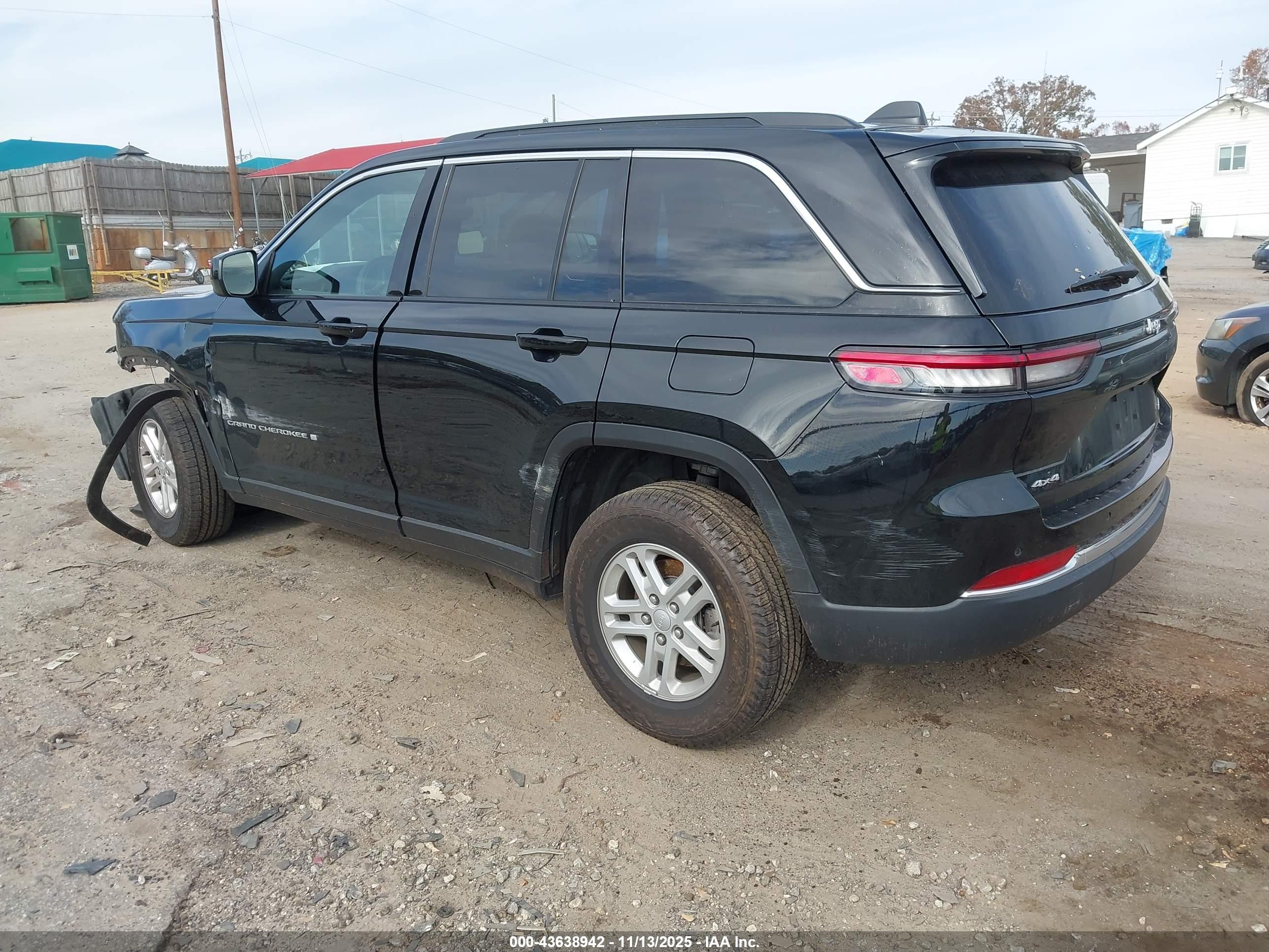 JEEP GRAND image 3