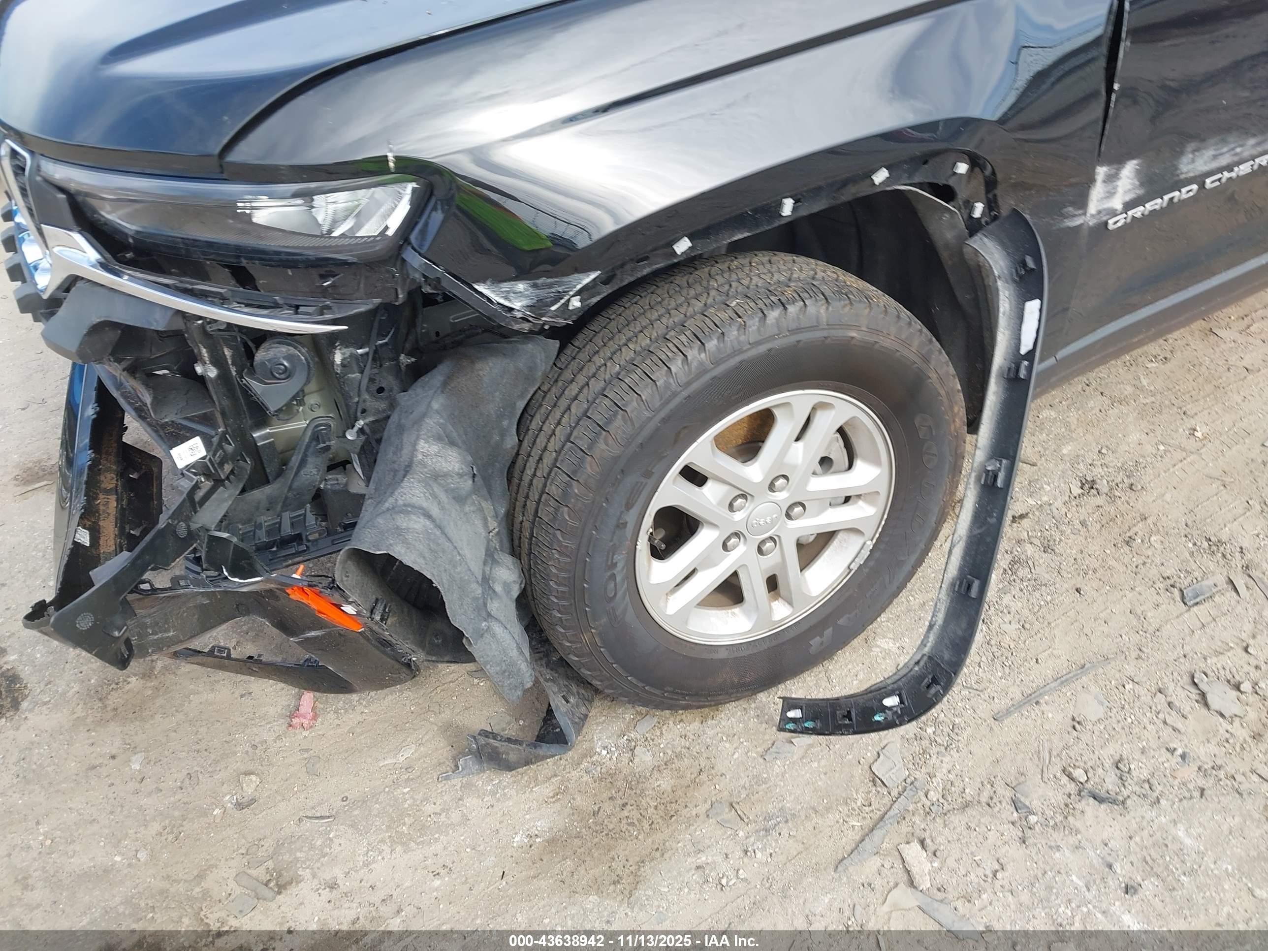 JEEP GRAND image 6