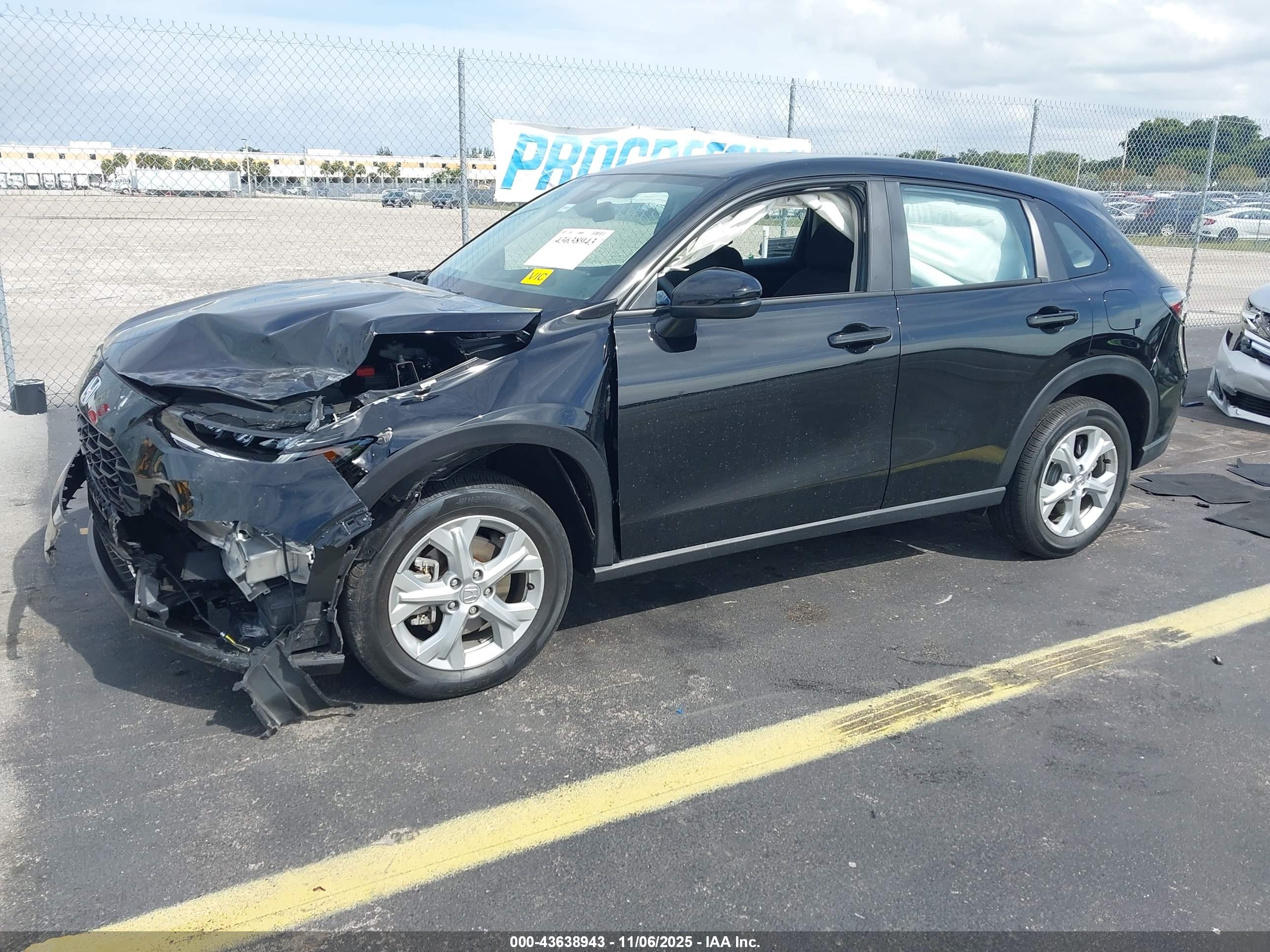 HONDA HR-V image 2