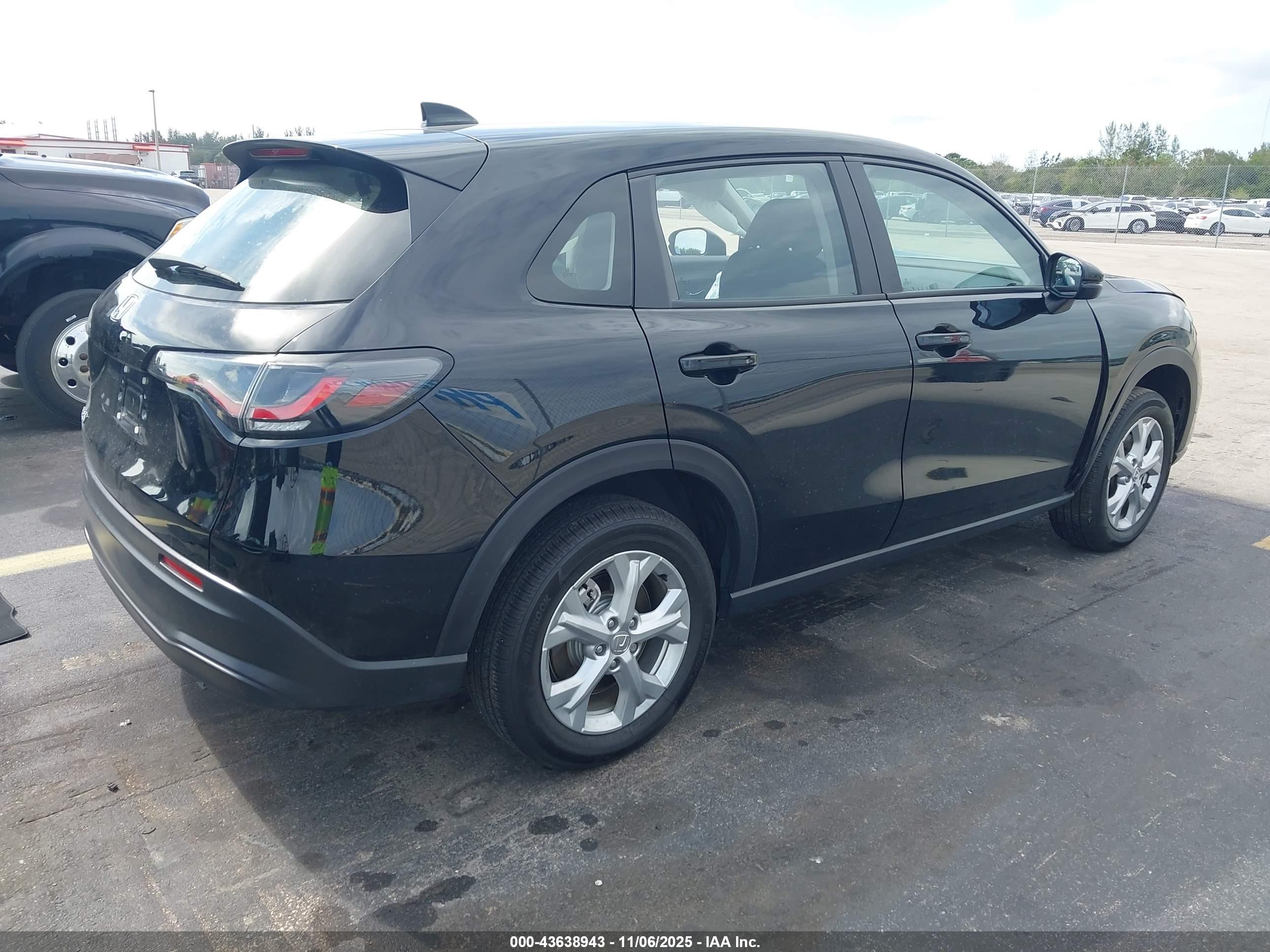 HONDA HR-V image 4