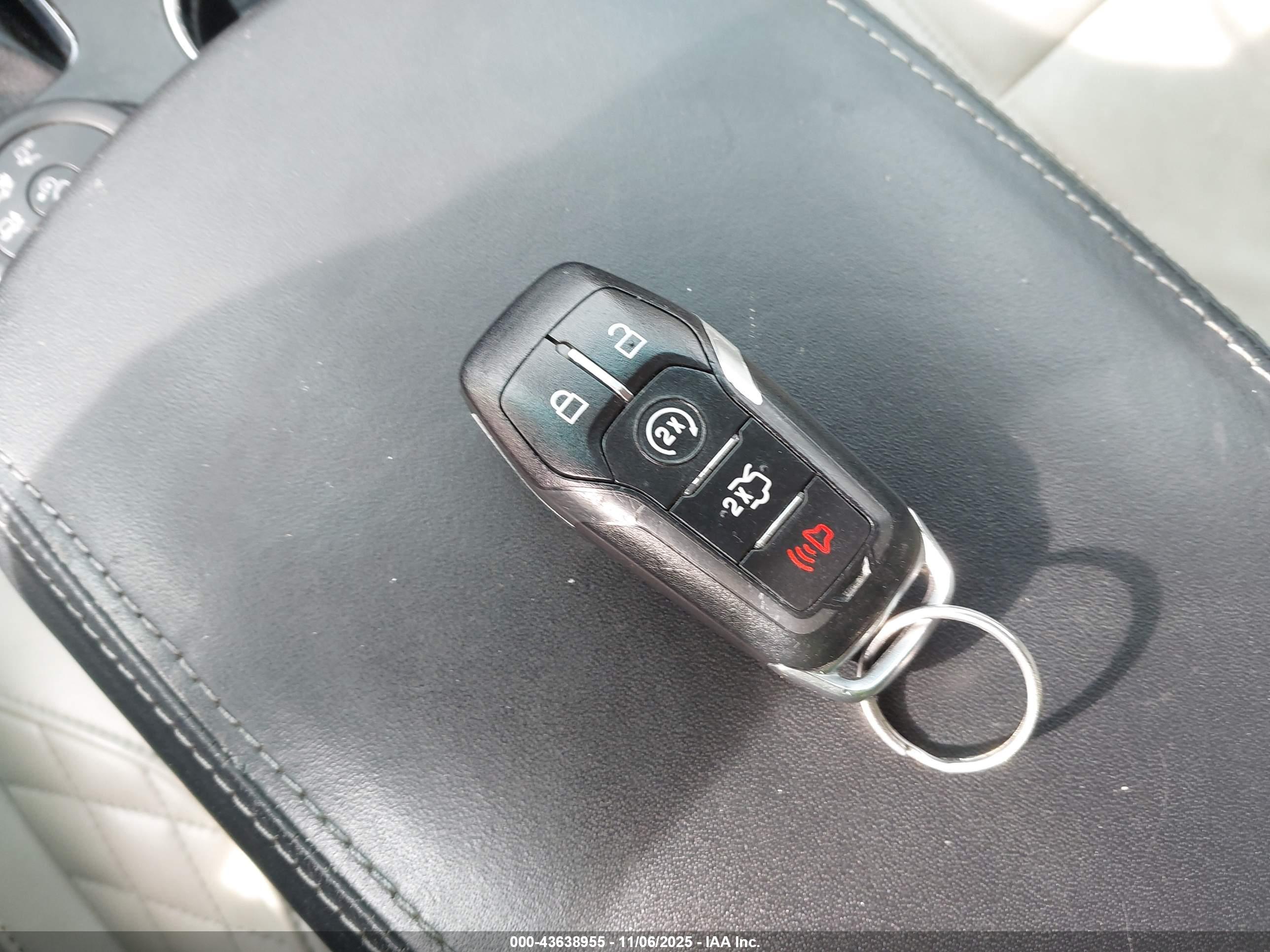FORD EXPLORER image 11