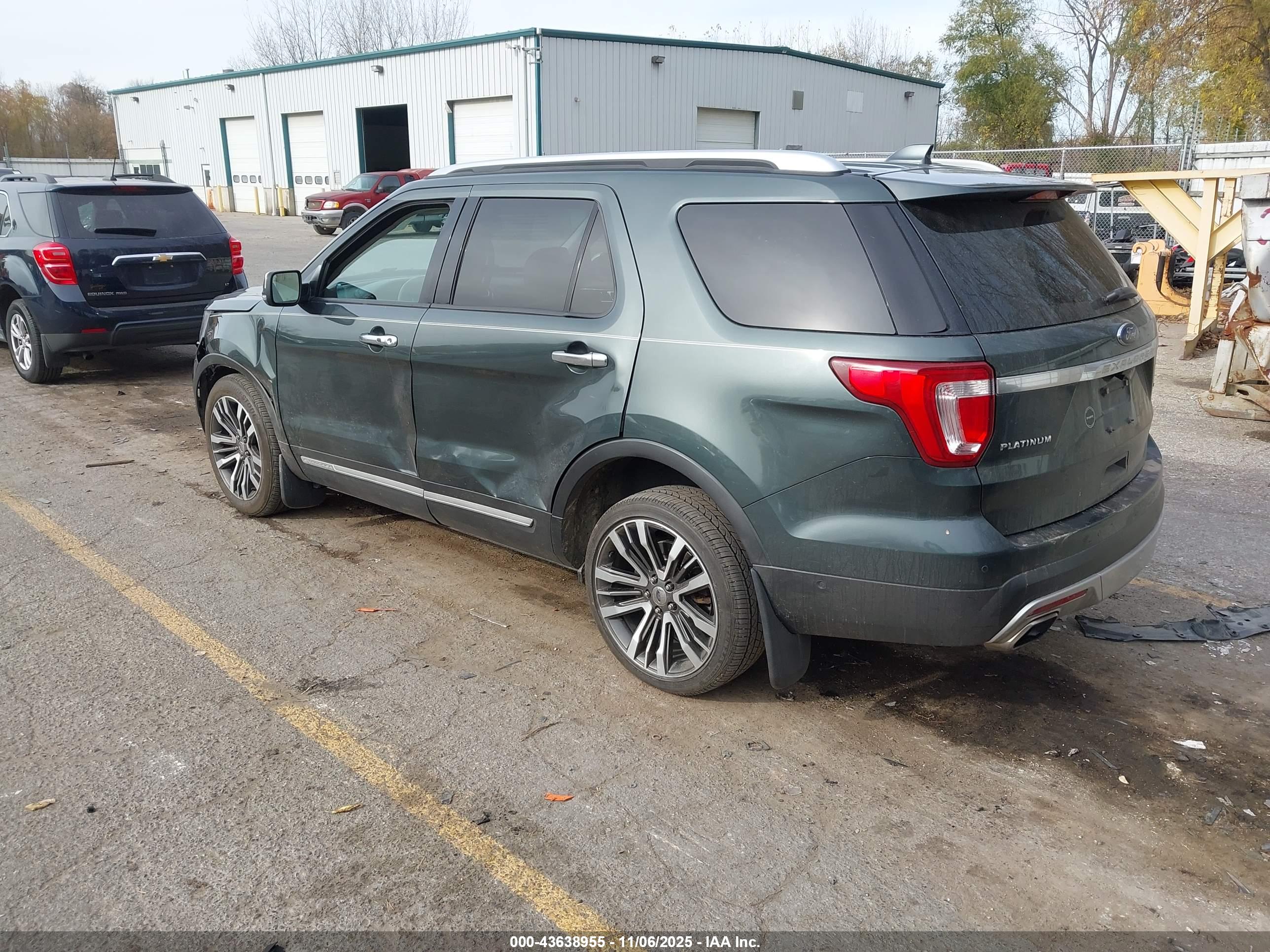 FORD EXPLORER image 3