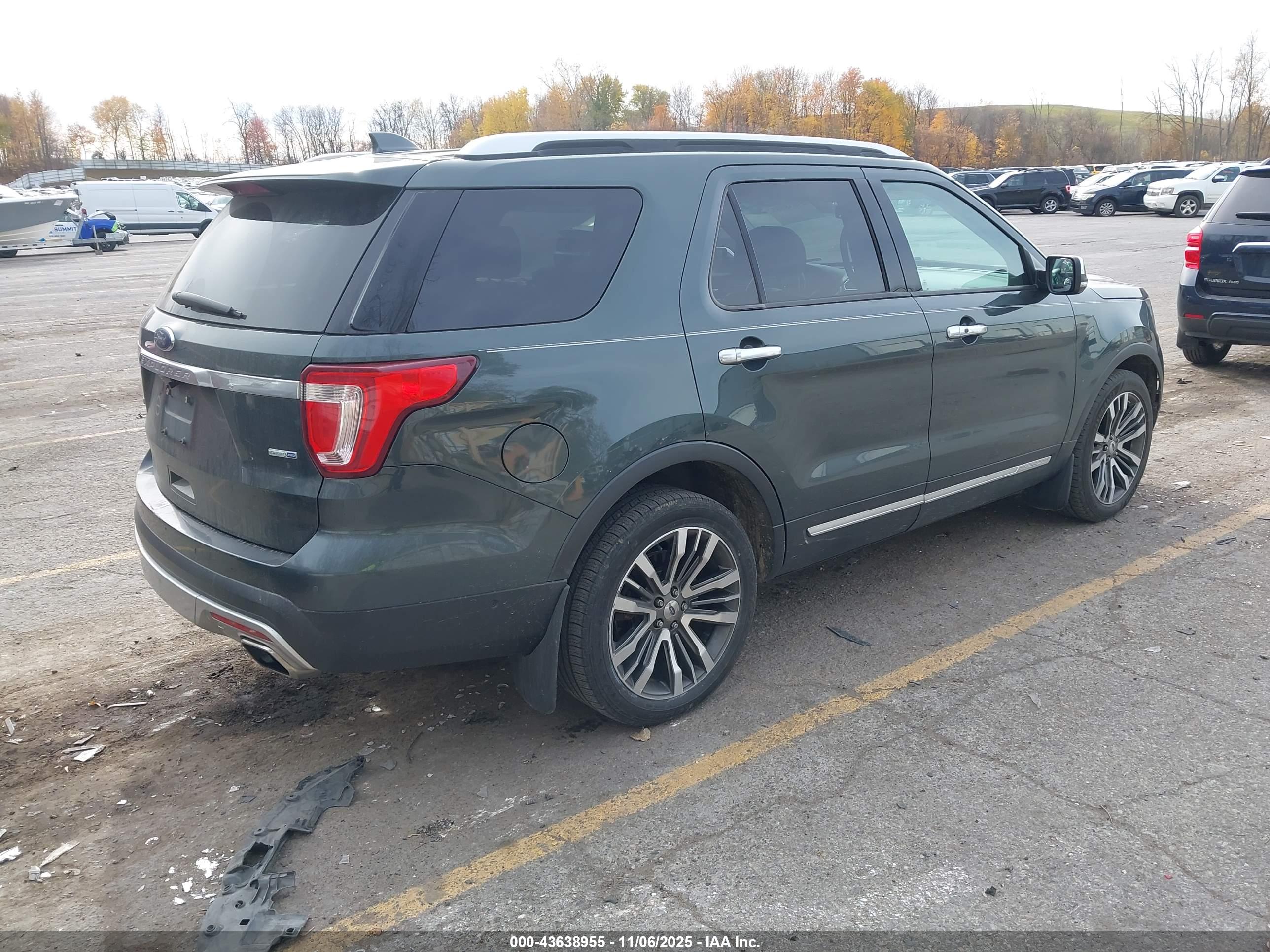 FORD EXPLORER image 4