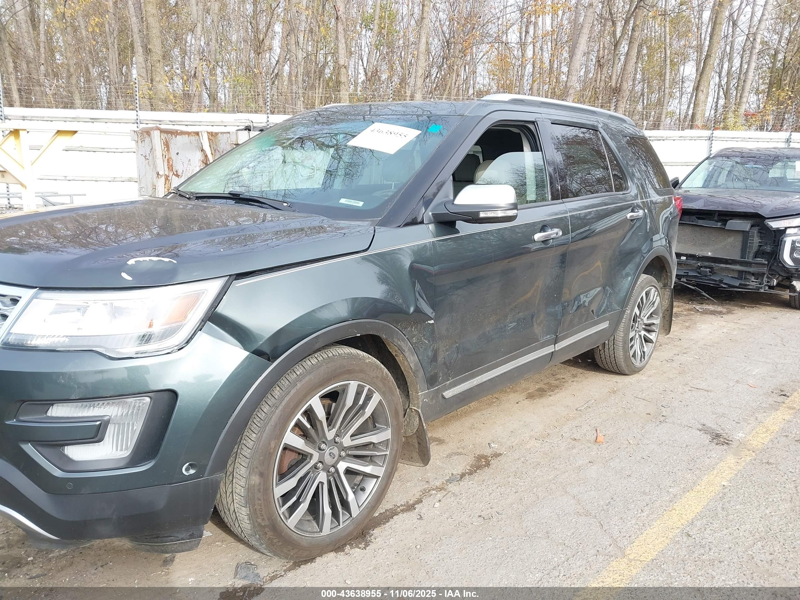 FORD EXPLORER image 6