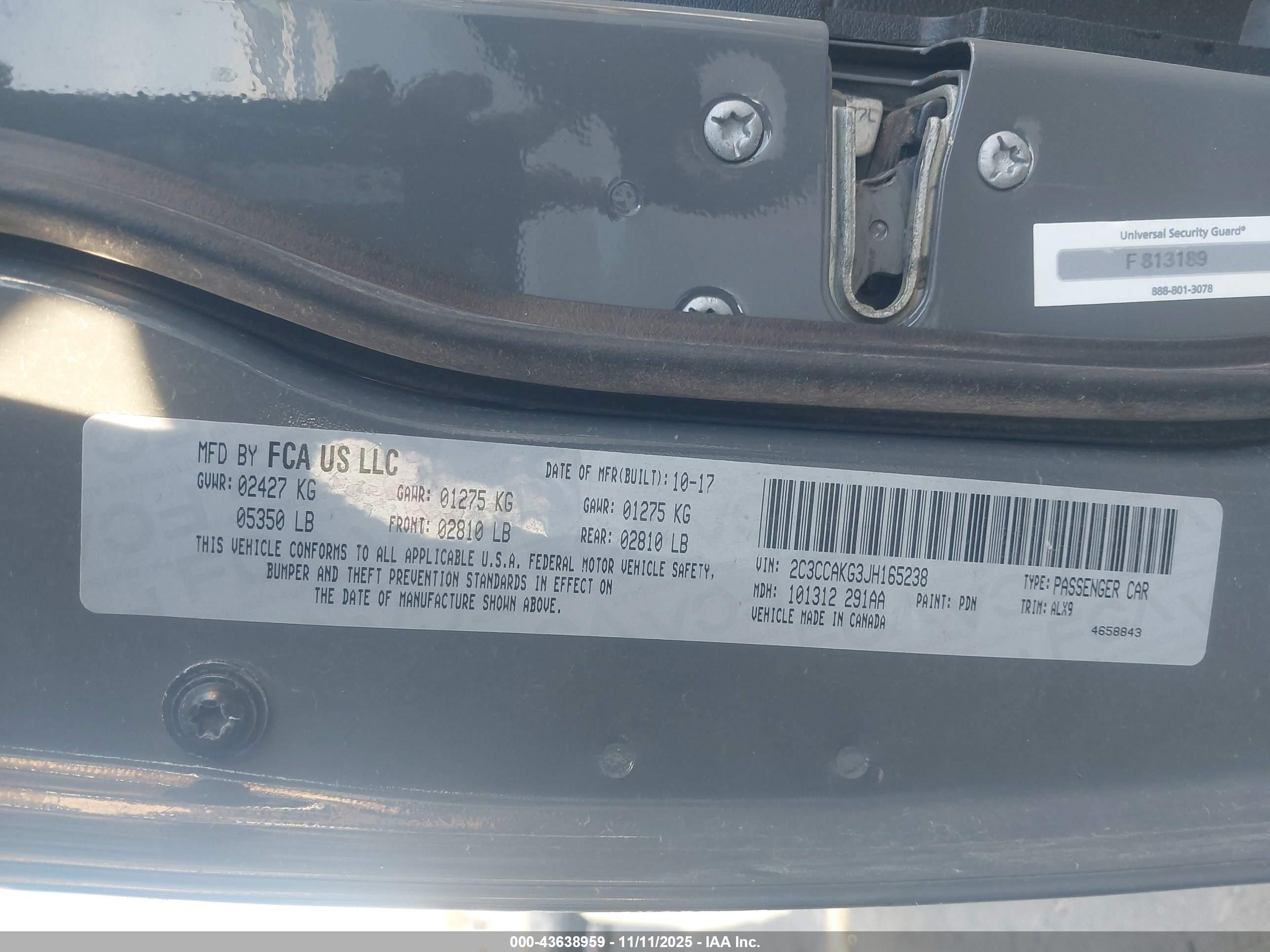 CHRYSLER 300 image 9