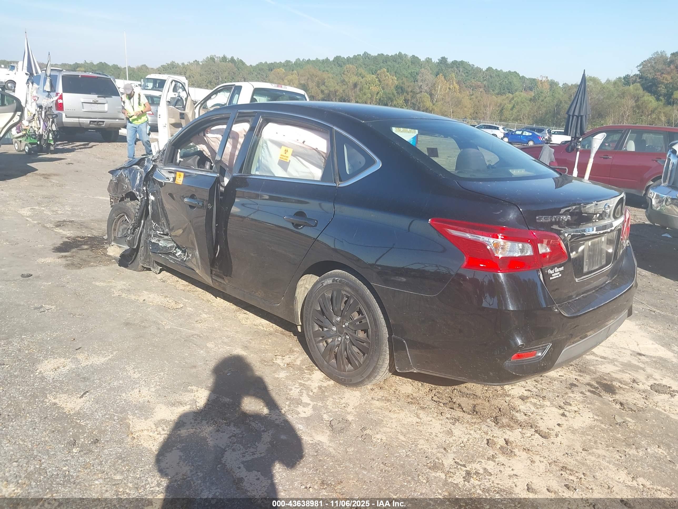 NISSAN SENTRA image 3