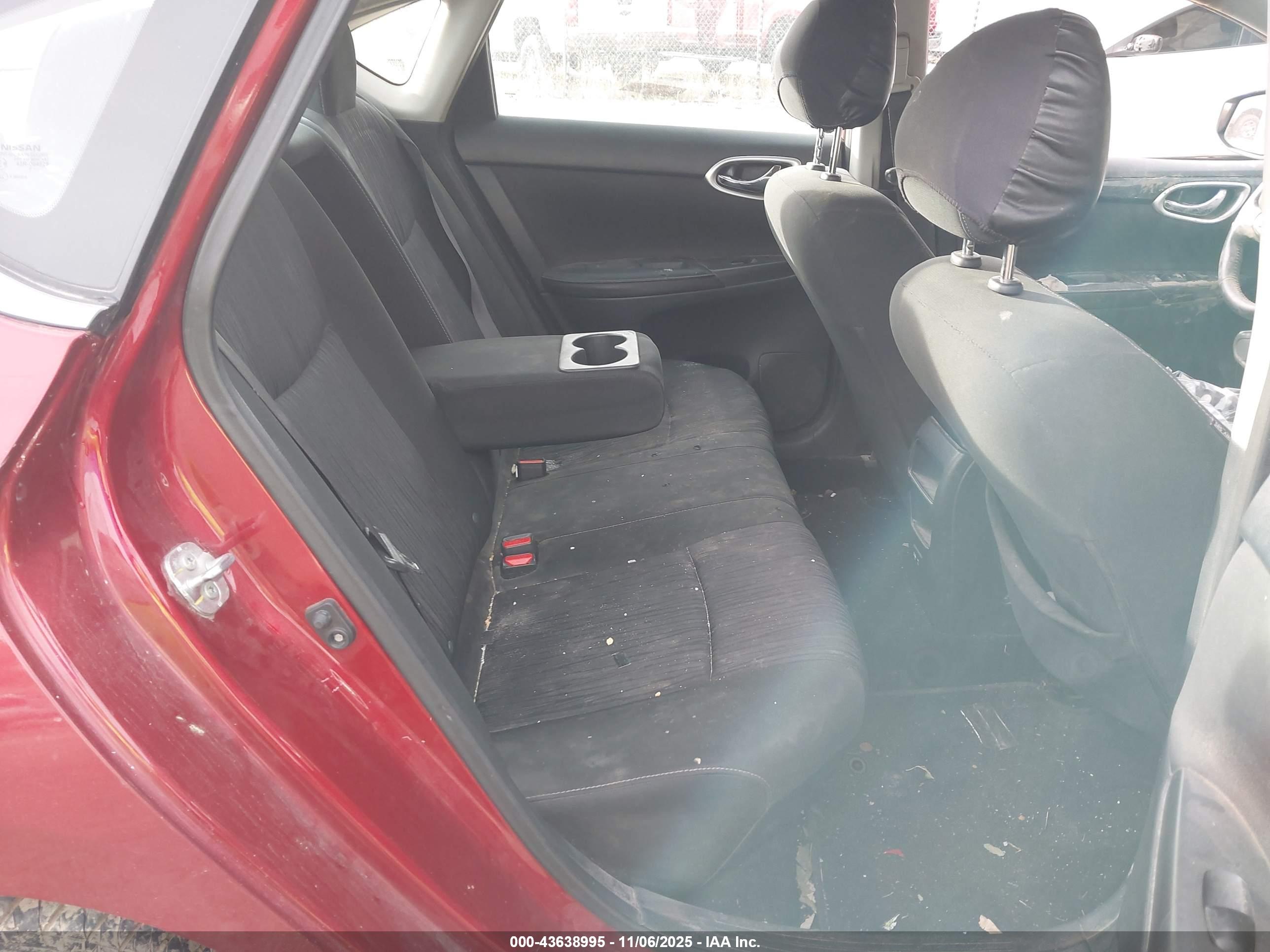 NISSAN SENTRA image 8