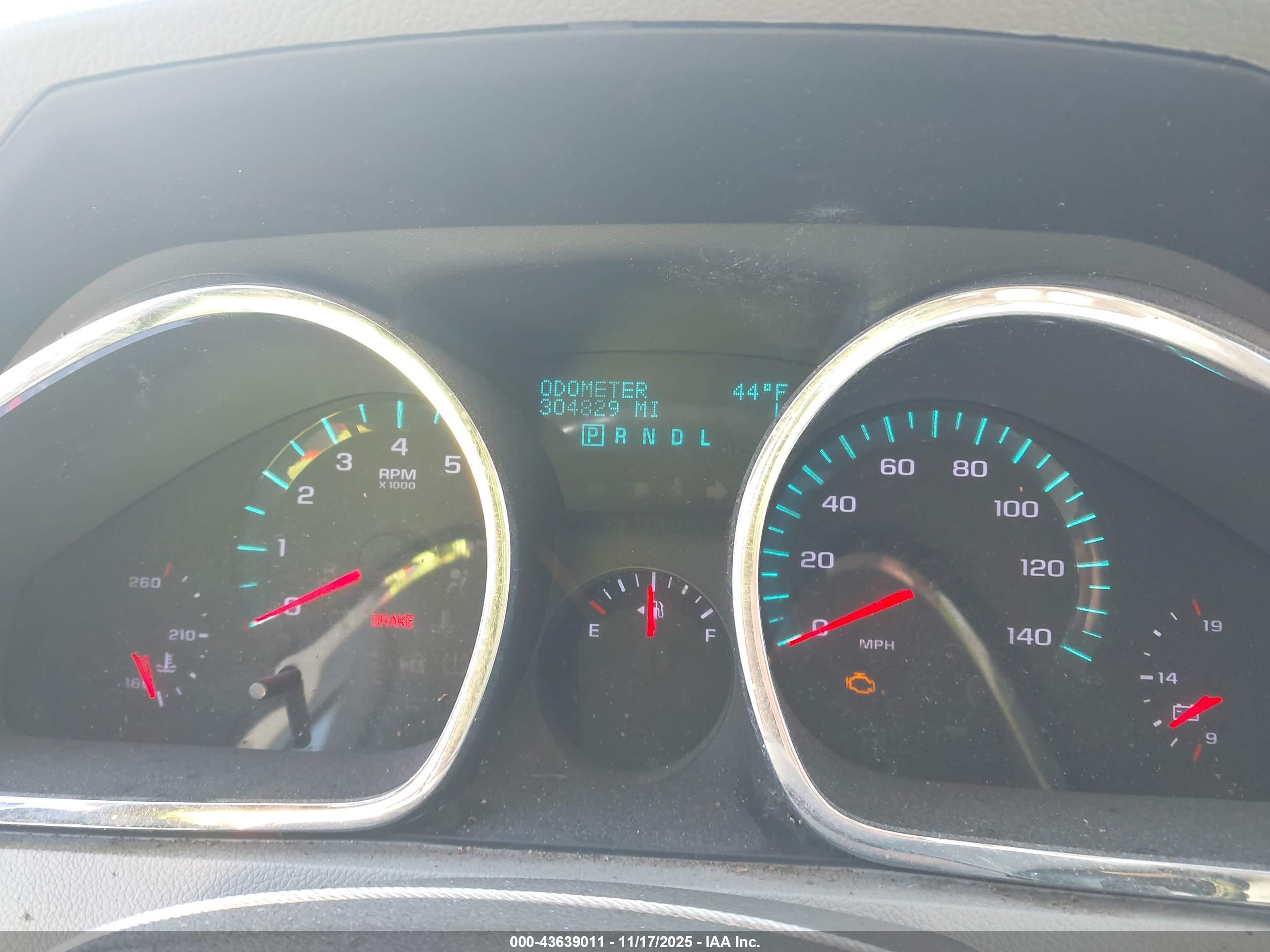 CHEVROLET TRAVERSE image 7