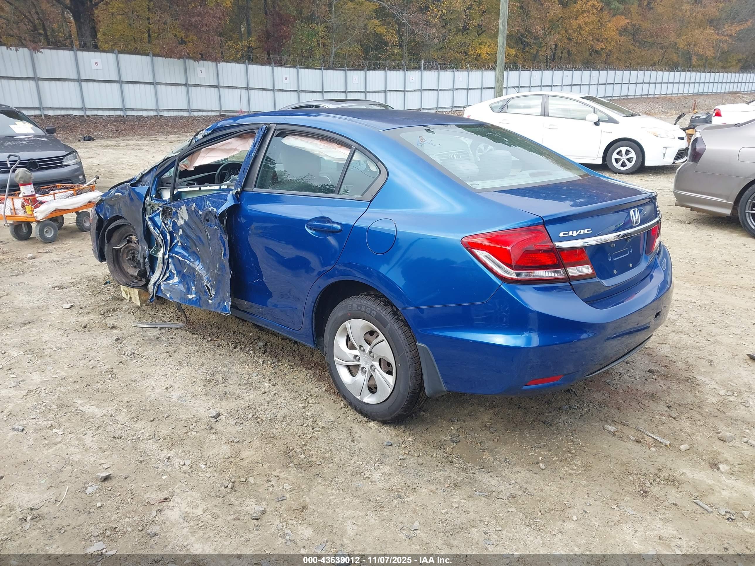 HONDA CIVIC image 3