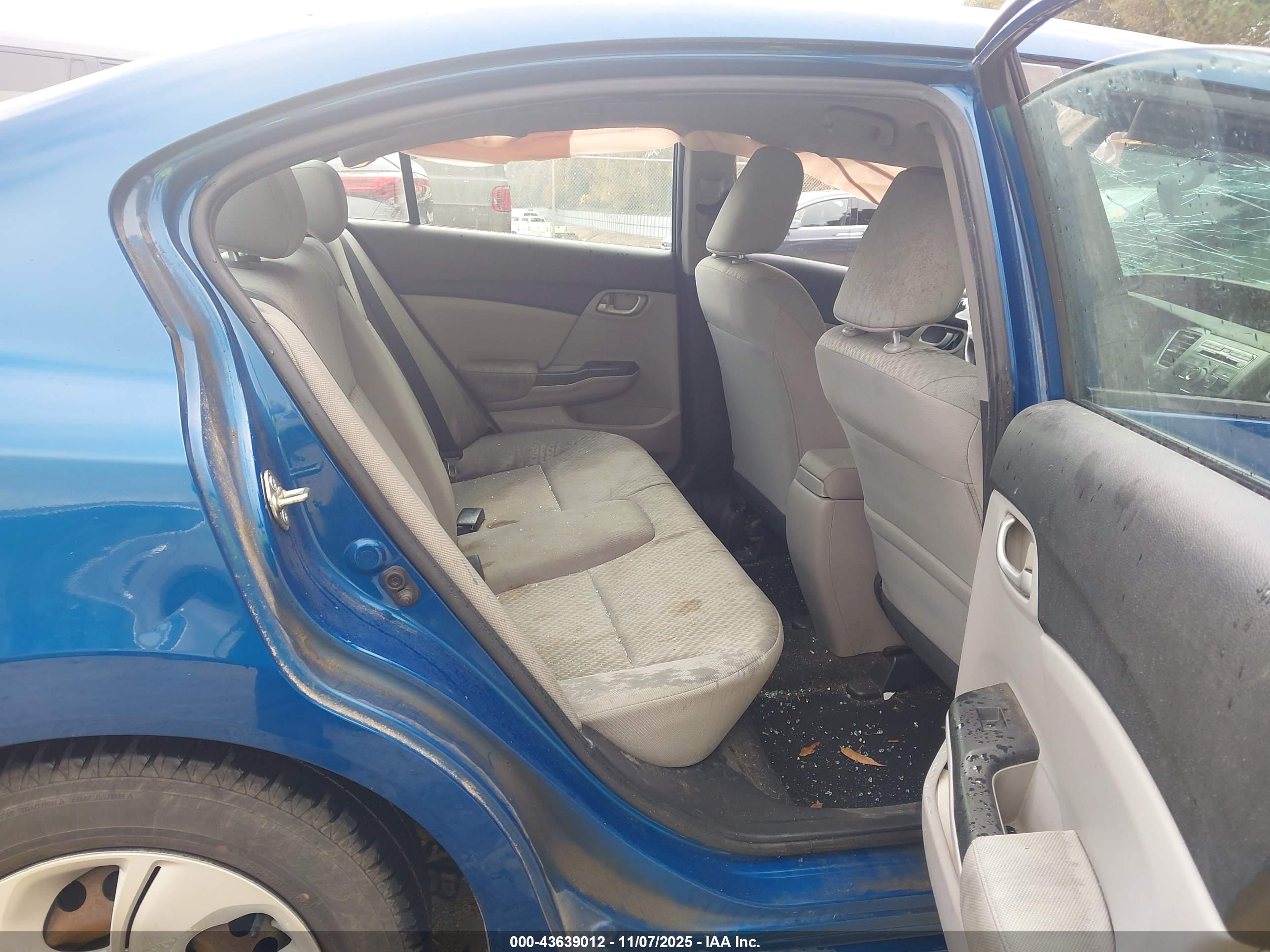 HONDA CIVIC image 8