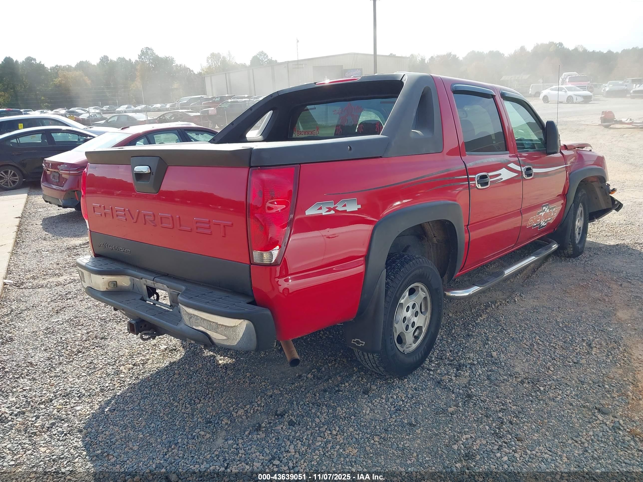 CHEVROLET AVALANCHE image 4