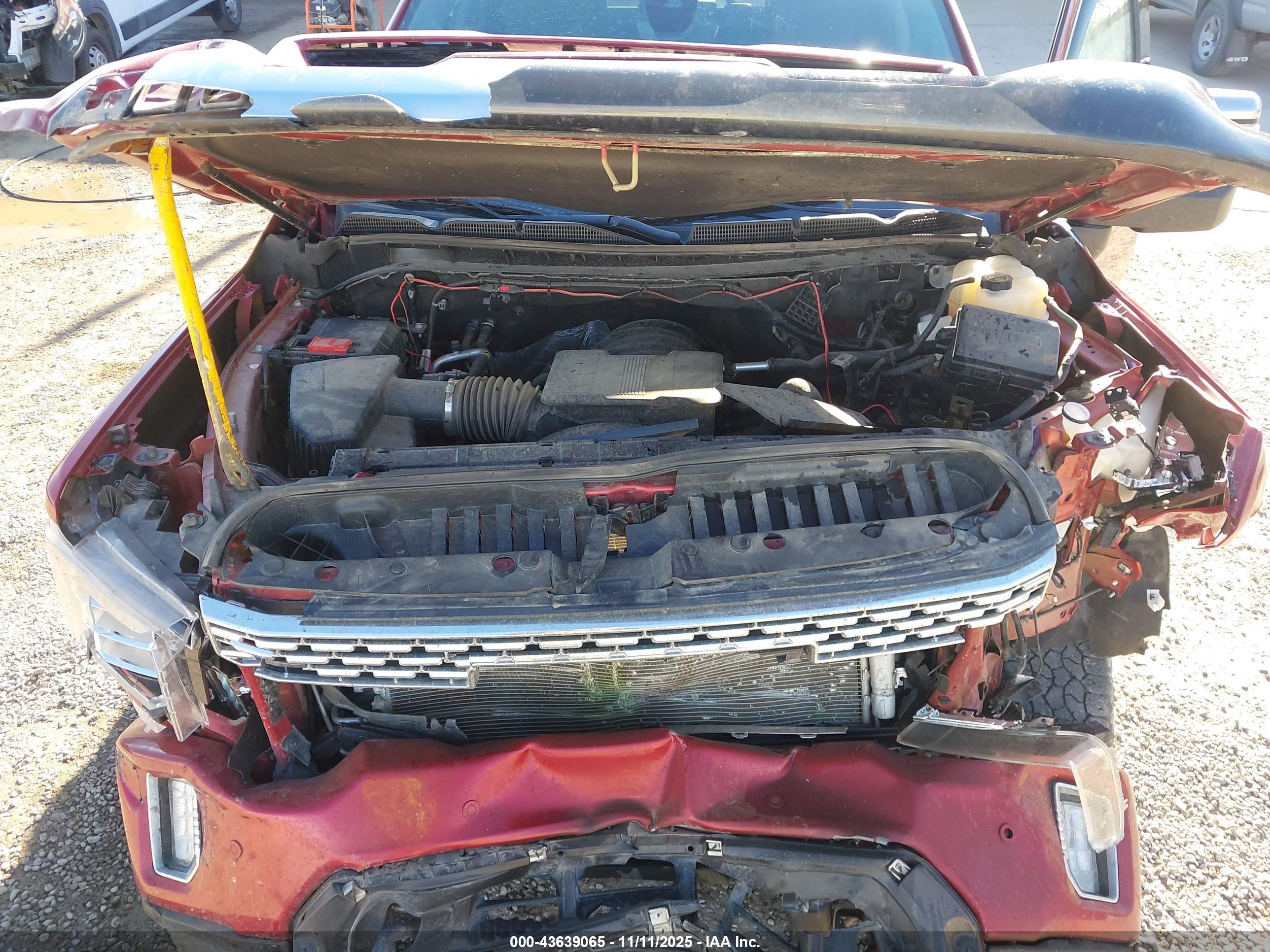 GMC SIERRA image 10