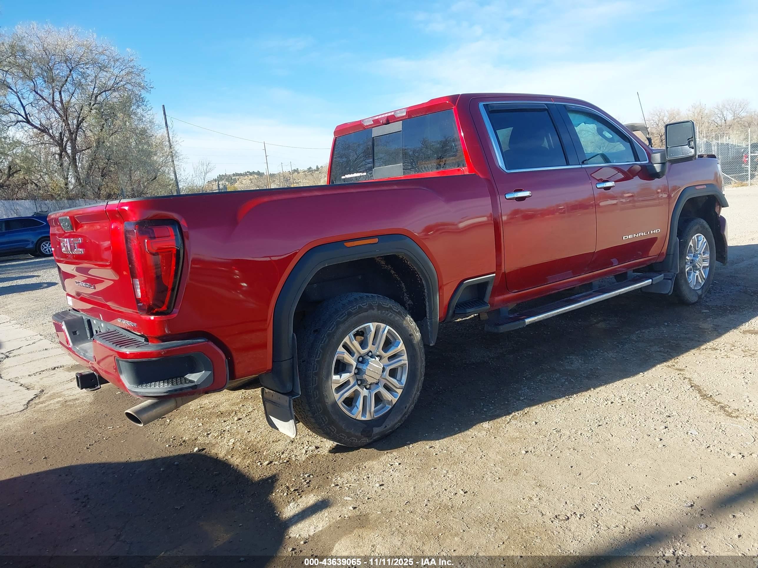 GMC SIERRA image 4